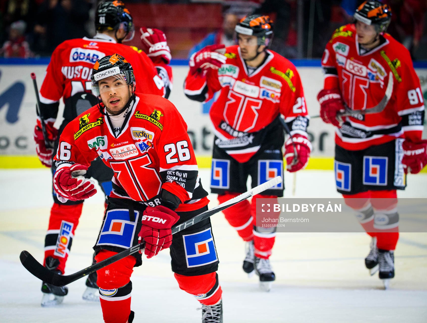 Örebros Greg Squires gör 2-2 och jublar