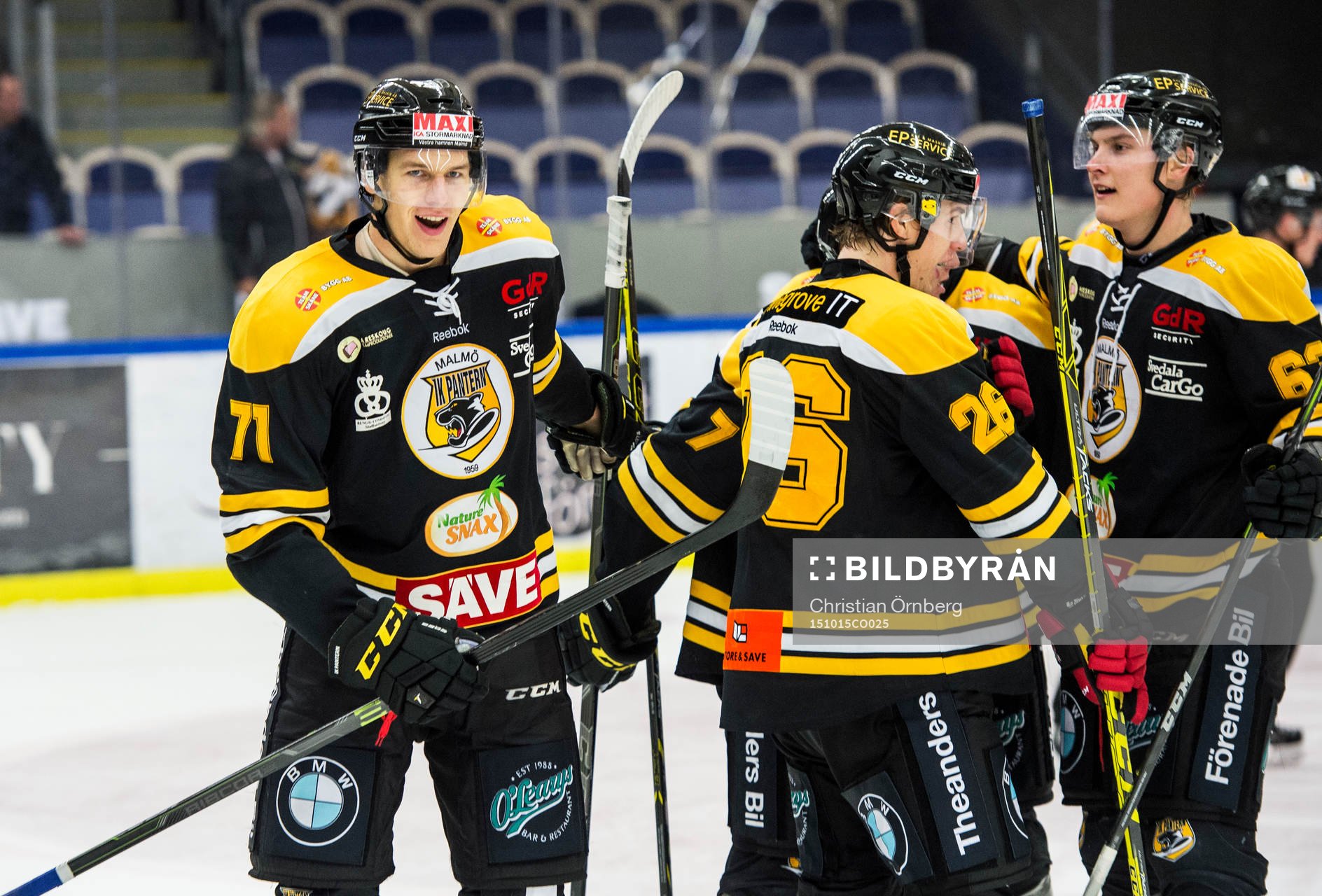 Panterns Daniel Andersson jublar