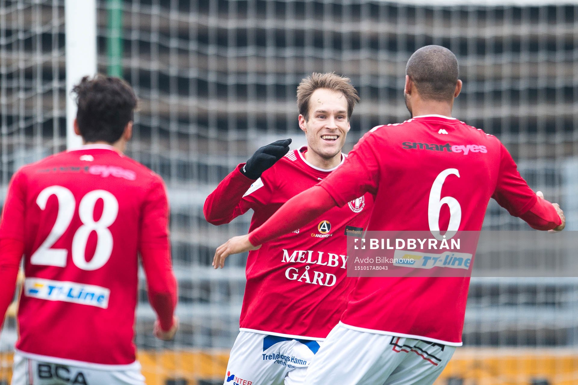 Trelleborgs Zoran Jovanovic  och Salif Camara Jönsson