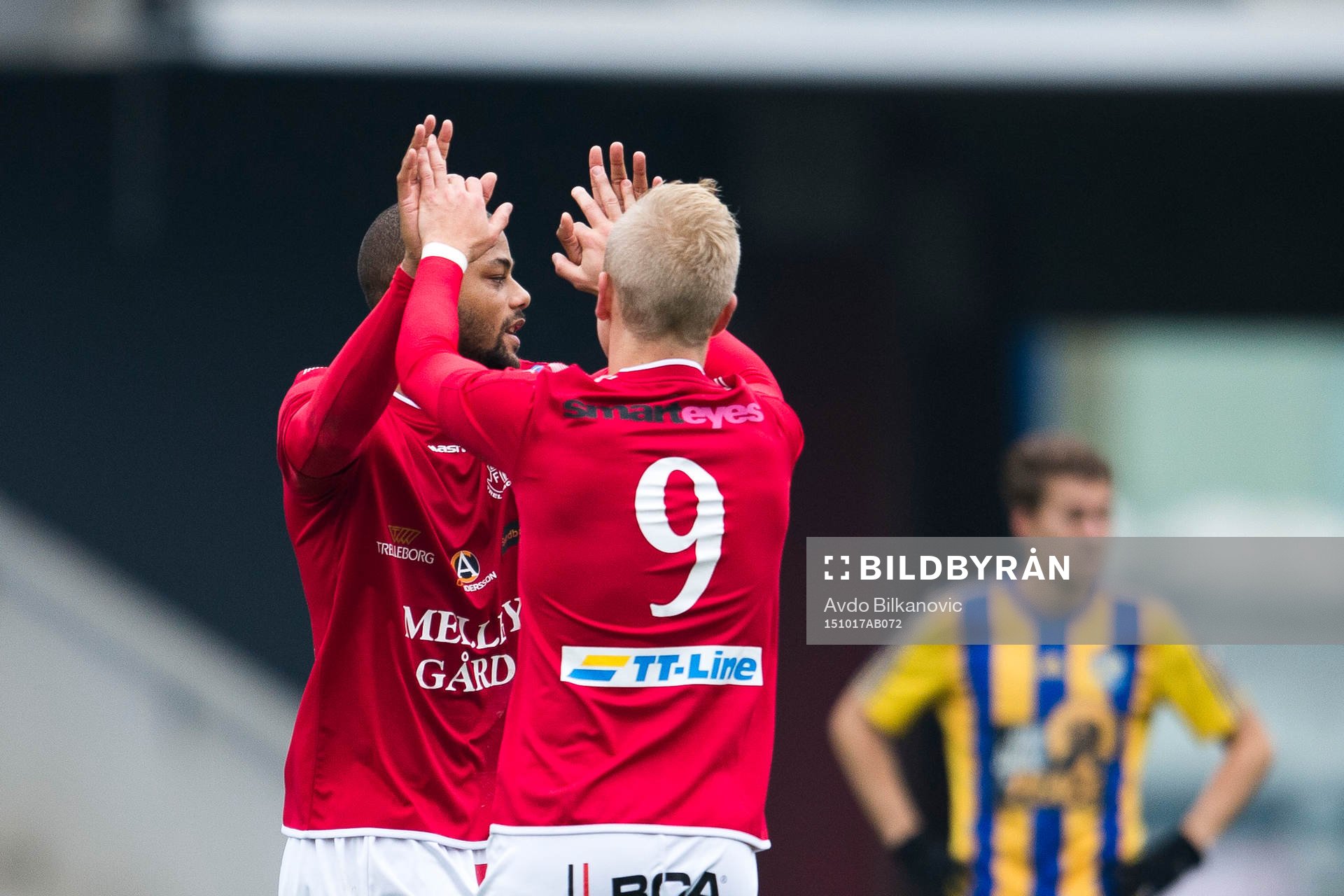 Trelleborgs Salif Camara Jönsson och Fabian Karlsson jublar