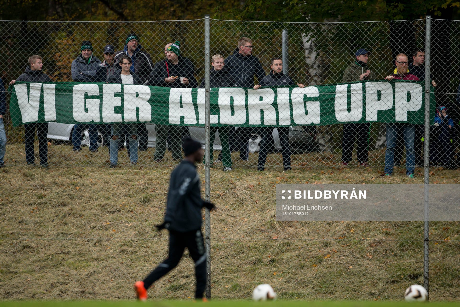 GAIS supportrar med banderoll