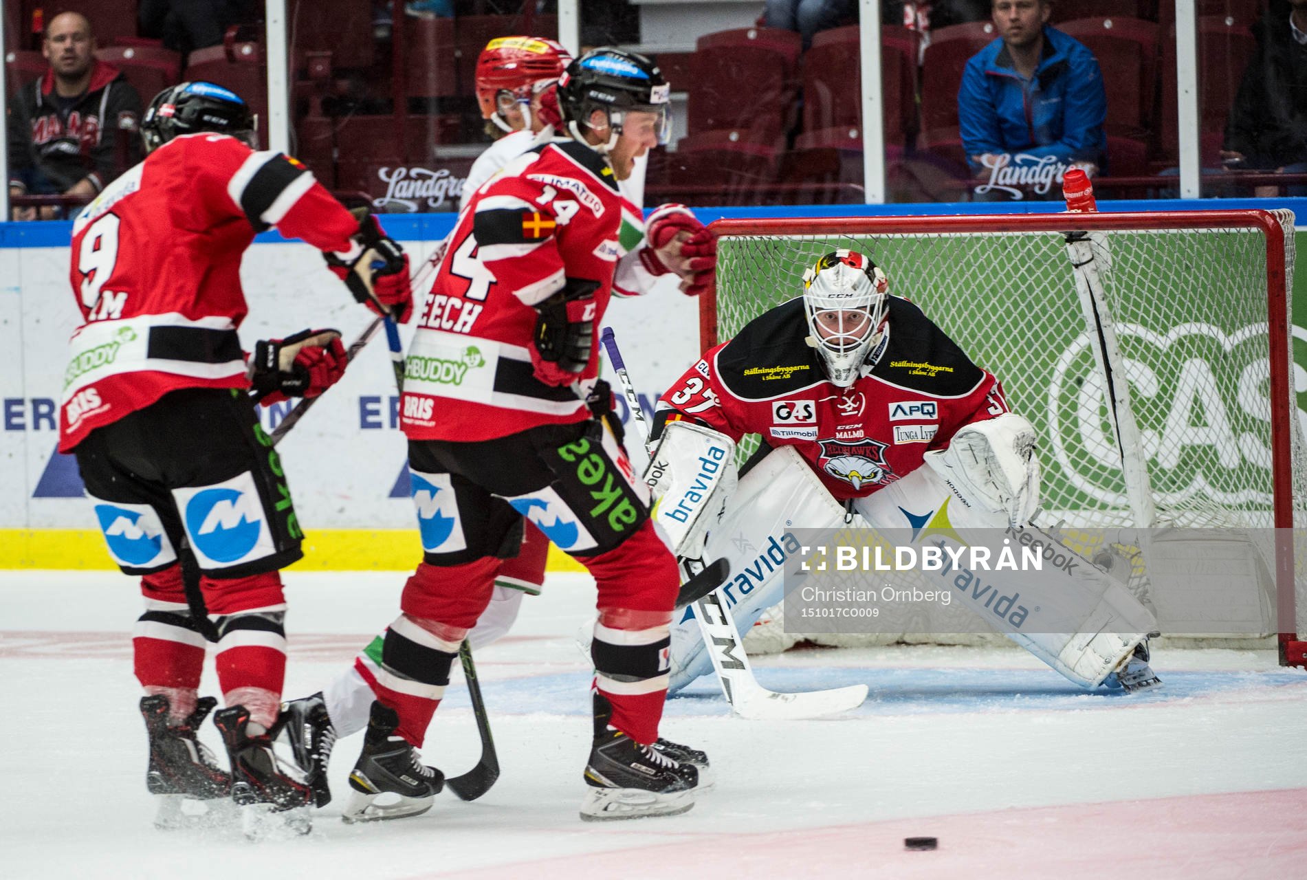 Malmö Redhawks Frederik Storm, Derek Meech och Modos Emil