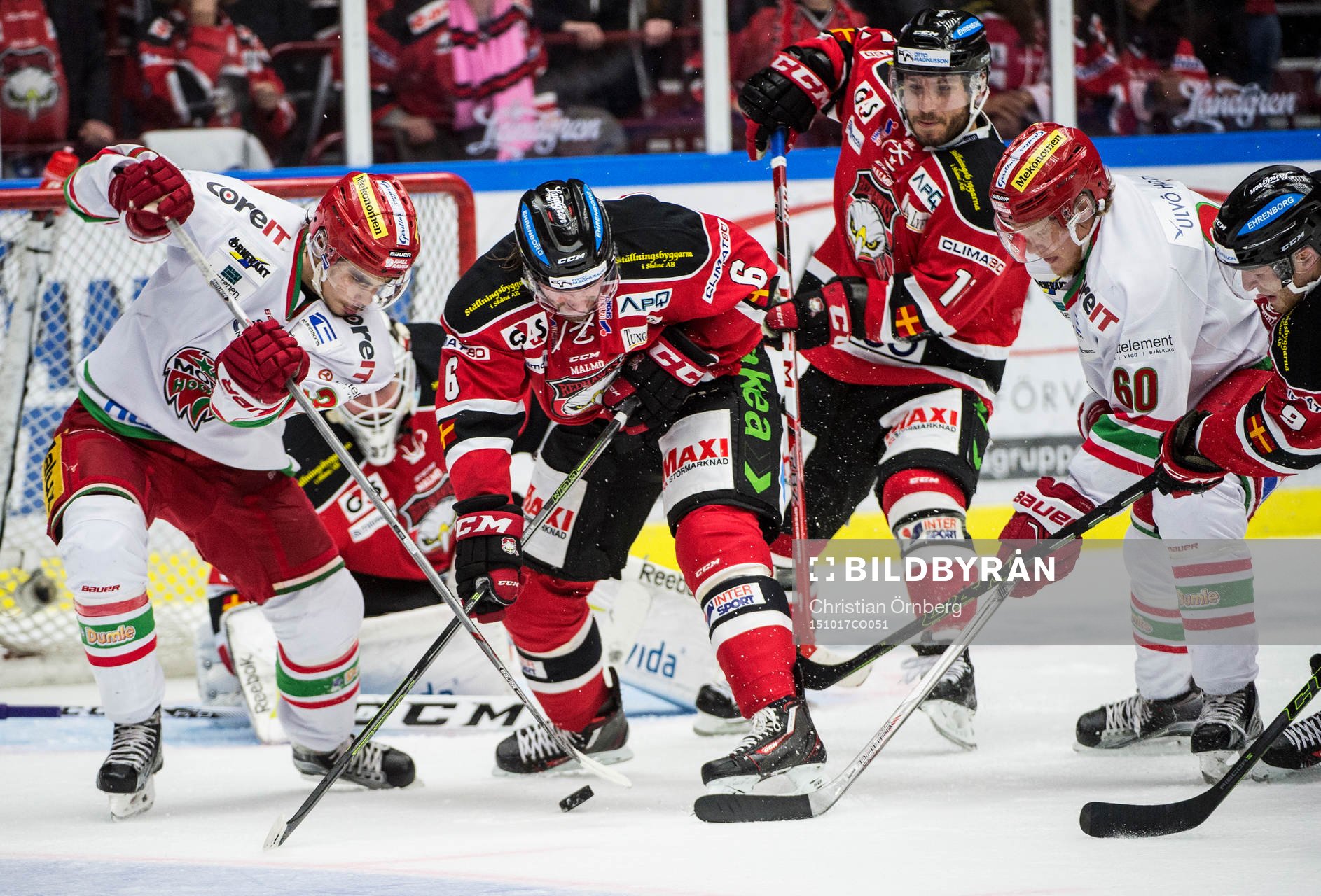 Närkamp mellan Modos Gustav Possler och Ludvig Nilsson och