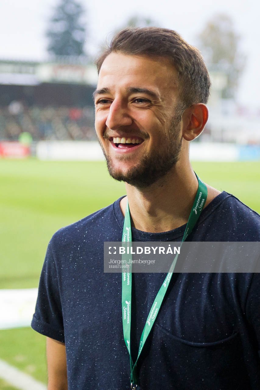 Jönköpings Robert Gojani som är avstängd i dagens match