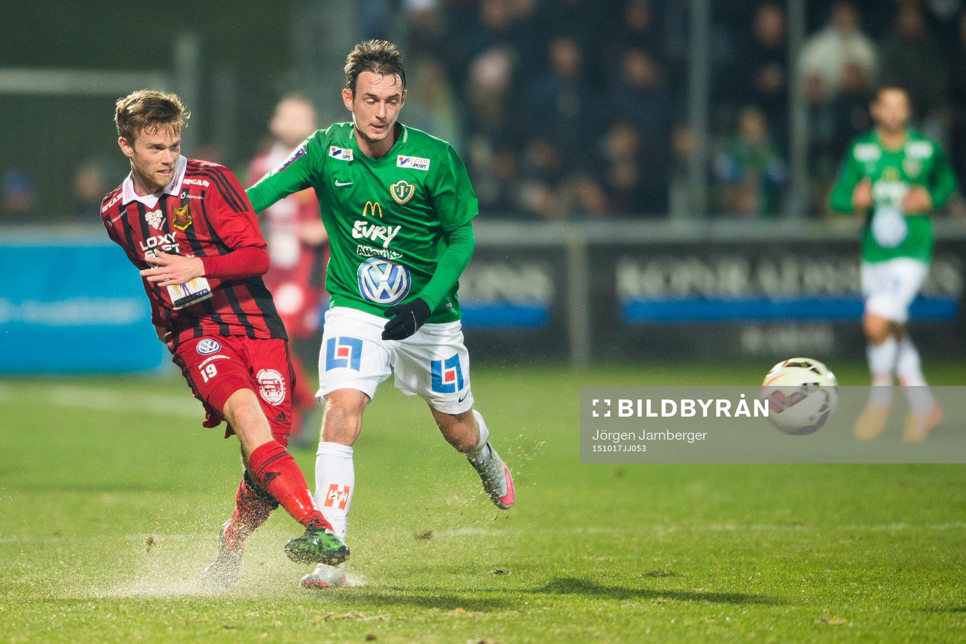 Östersunds Dennis Widgren och Jönköpings Daryl Smylie