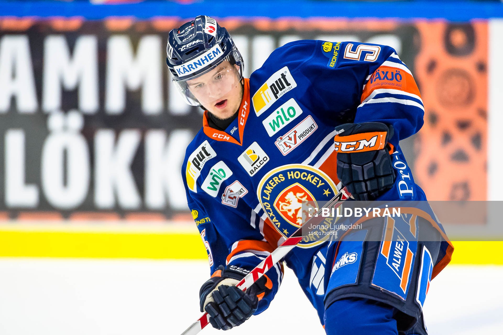 Växjös Adam Byström Johansson värmer upp