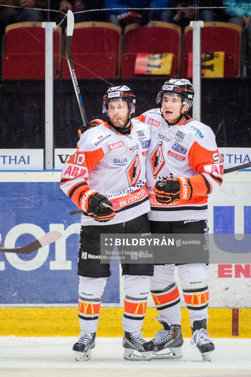 Karlskronas Mattias Guter och Maksim Matushkin jublar