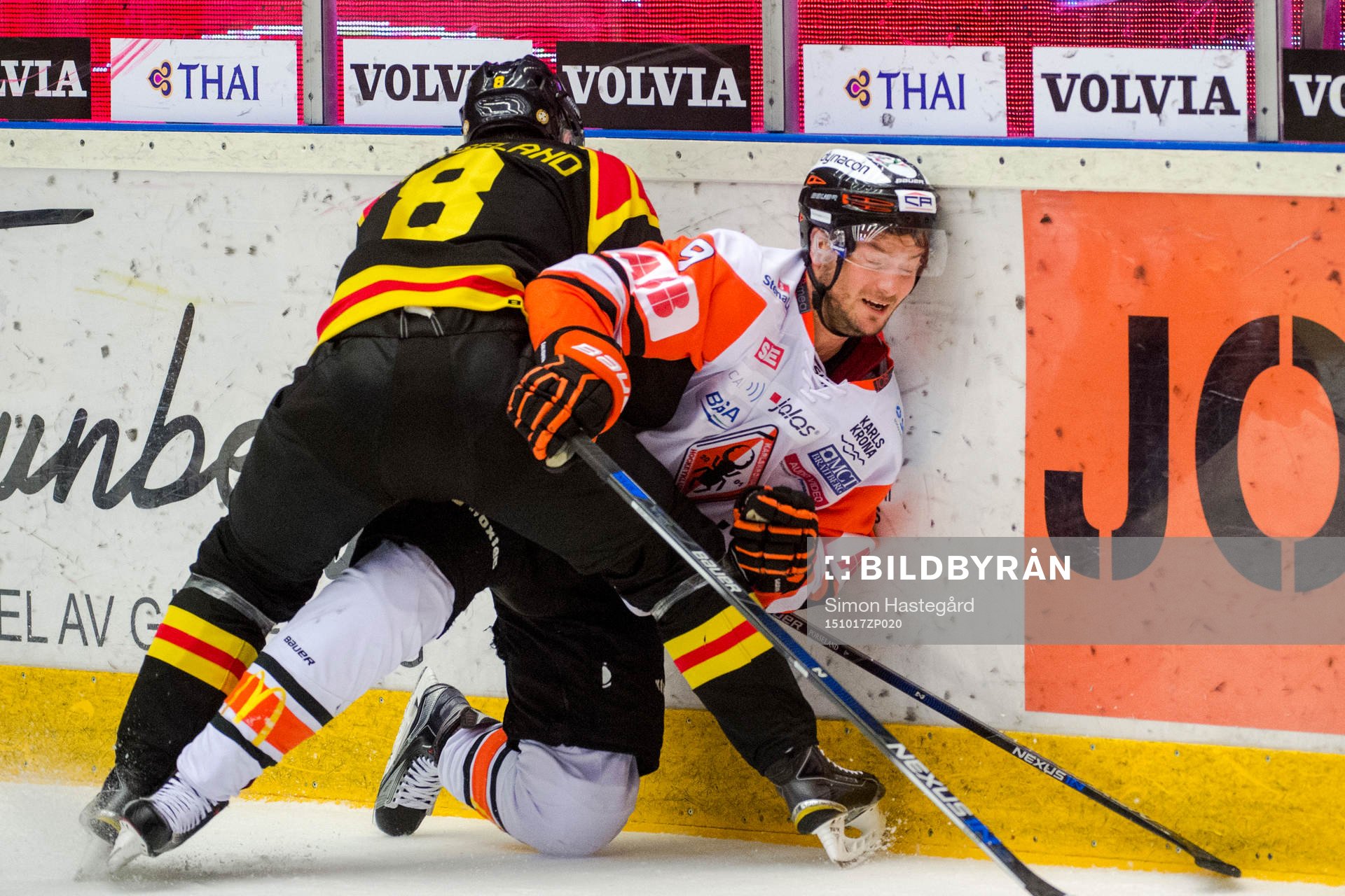 Brynäs Mathias Porseland och Karlskronas Vjatjeslav Trukhno