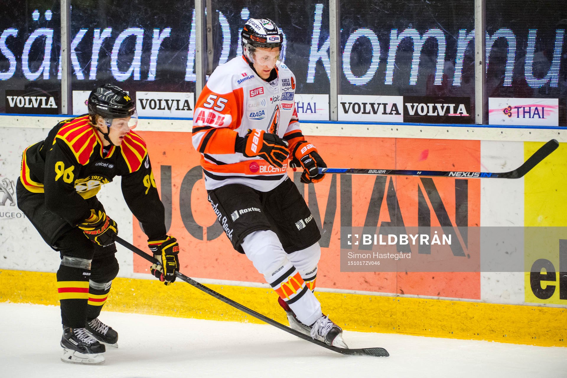 Brynäs Oskar Lindblom med sin klubba