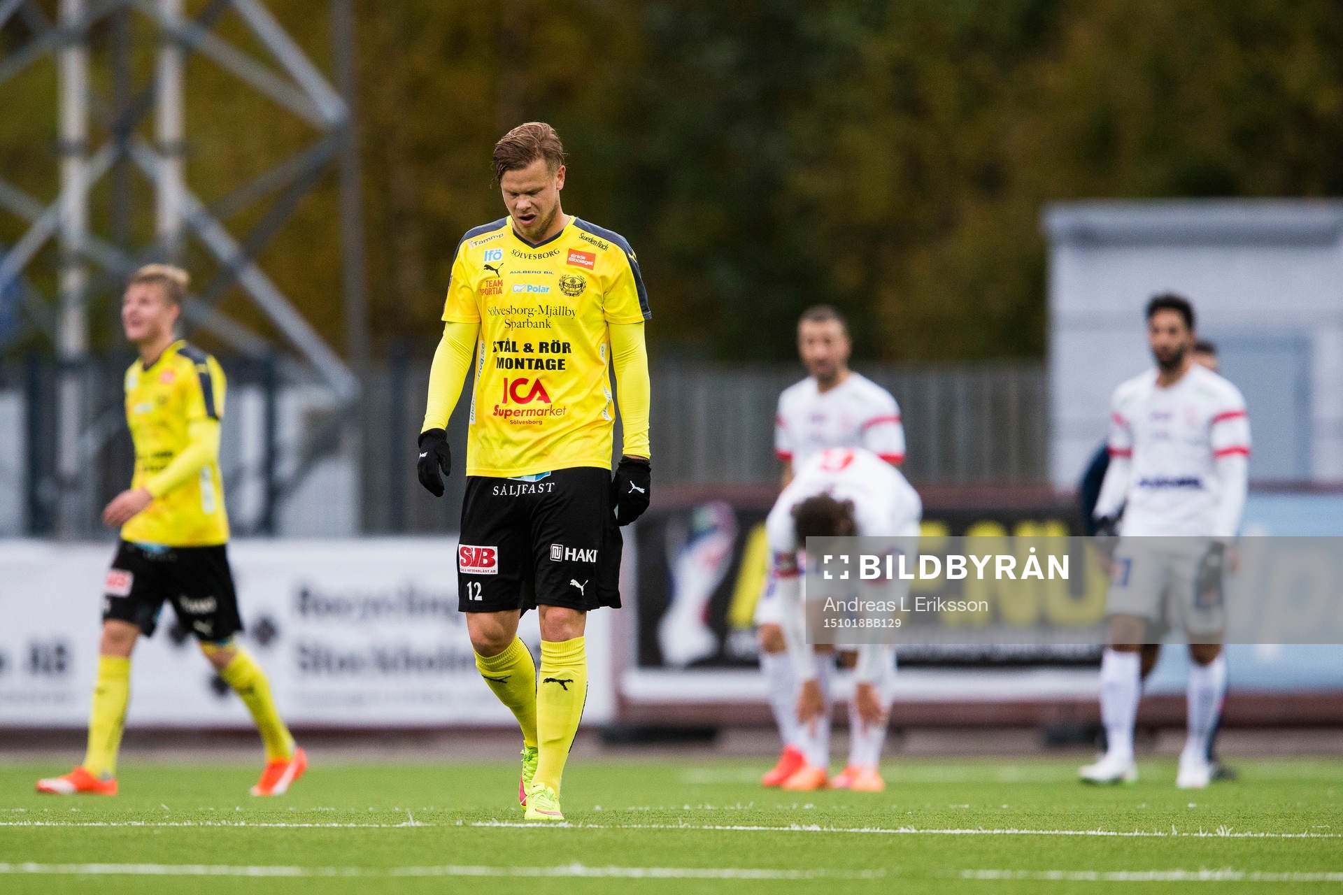 Mjällbys David Löfqvist deppar