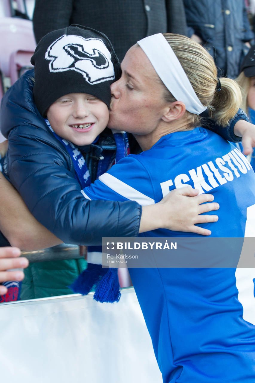 Eskilstuna Uniteds Sara Thunebro ser om familjen
