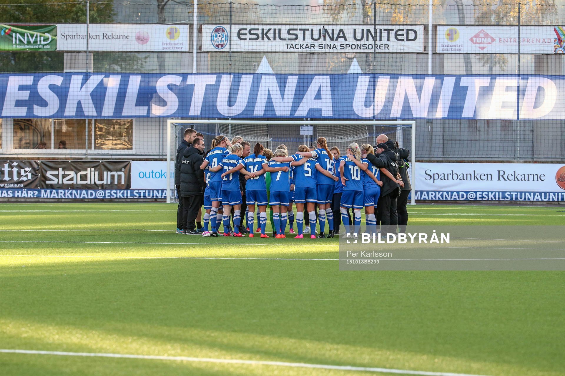 Eskilstuna Uniteds i klunga framför Eskilstuna United