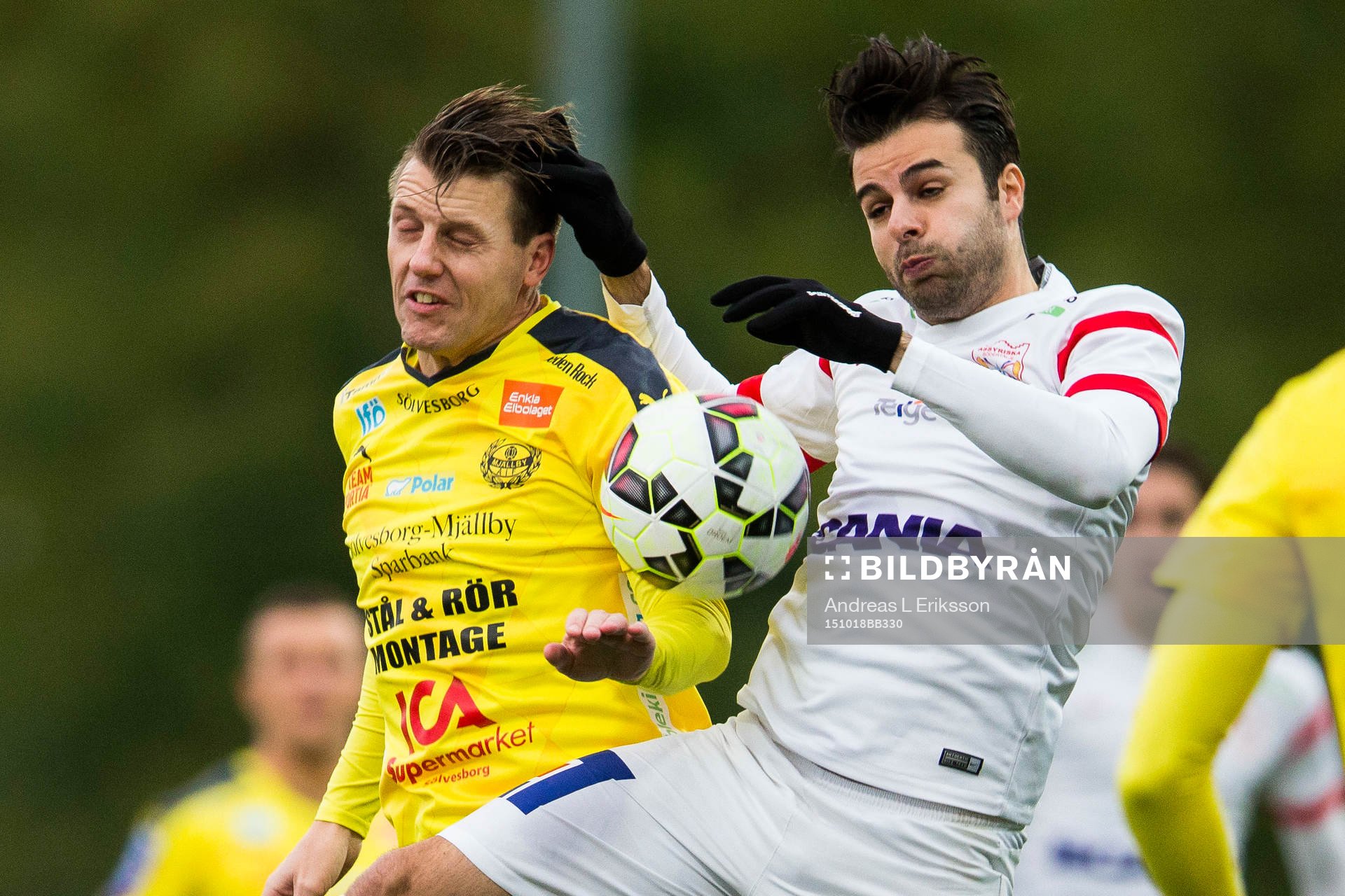 Mjällbys Daniel Nilsson och Assyriskas Christer Yousssef