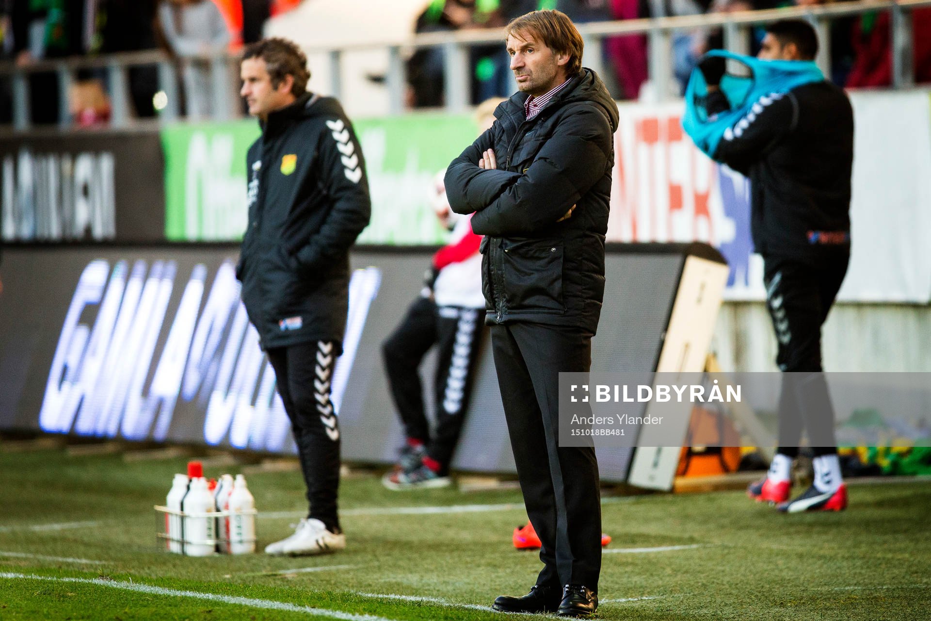 Syrianskas tränare Nemanja Miljanovic under fotbollsmatchen i Superettan mellan GAIS och Syrianska FC den 18 oktober 2015 i Göteborg.