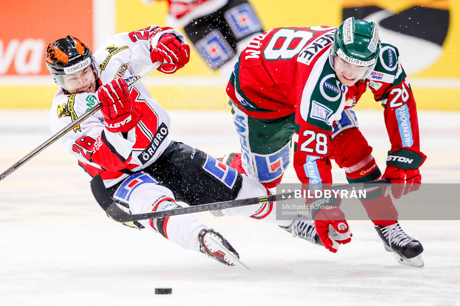 Örebros Greg Squires och Frölundas Johan Sundström