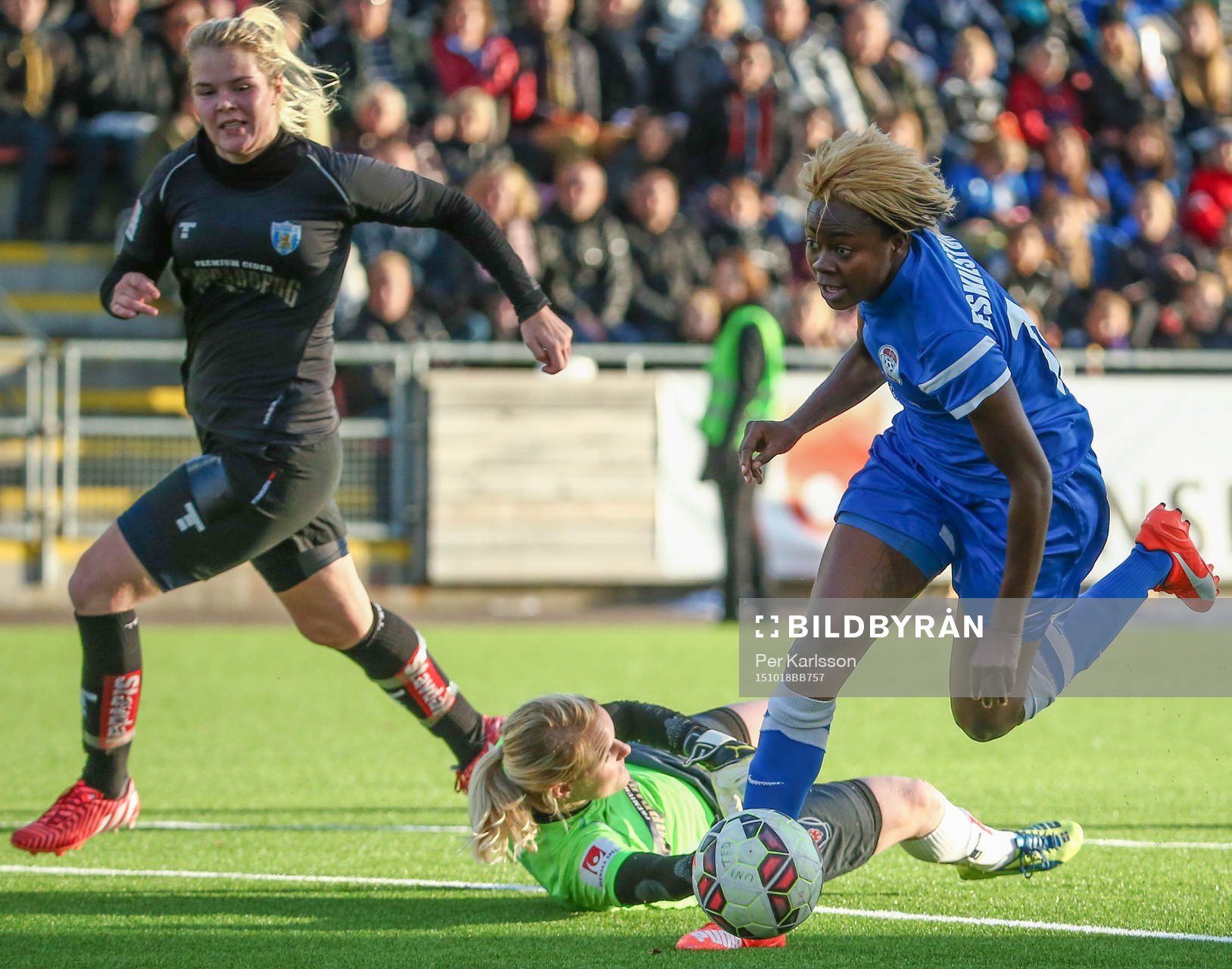 Eskilstuna Uniteds Gaelle Enganamouit förarbete till 2-0