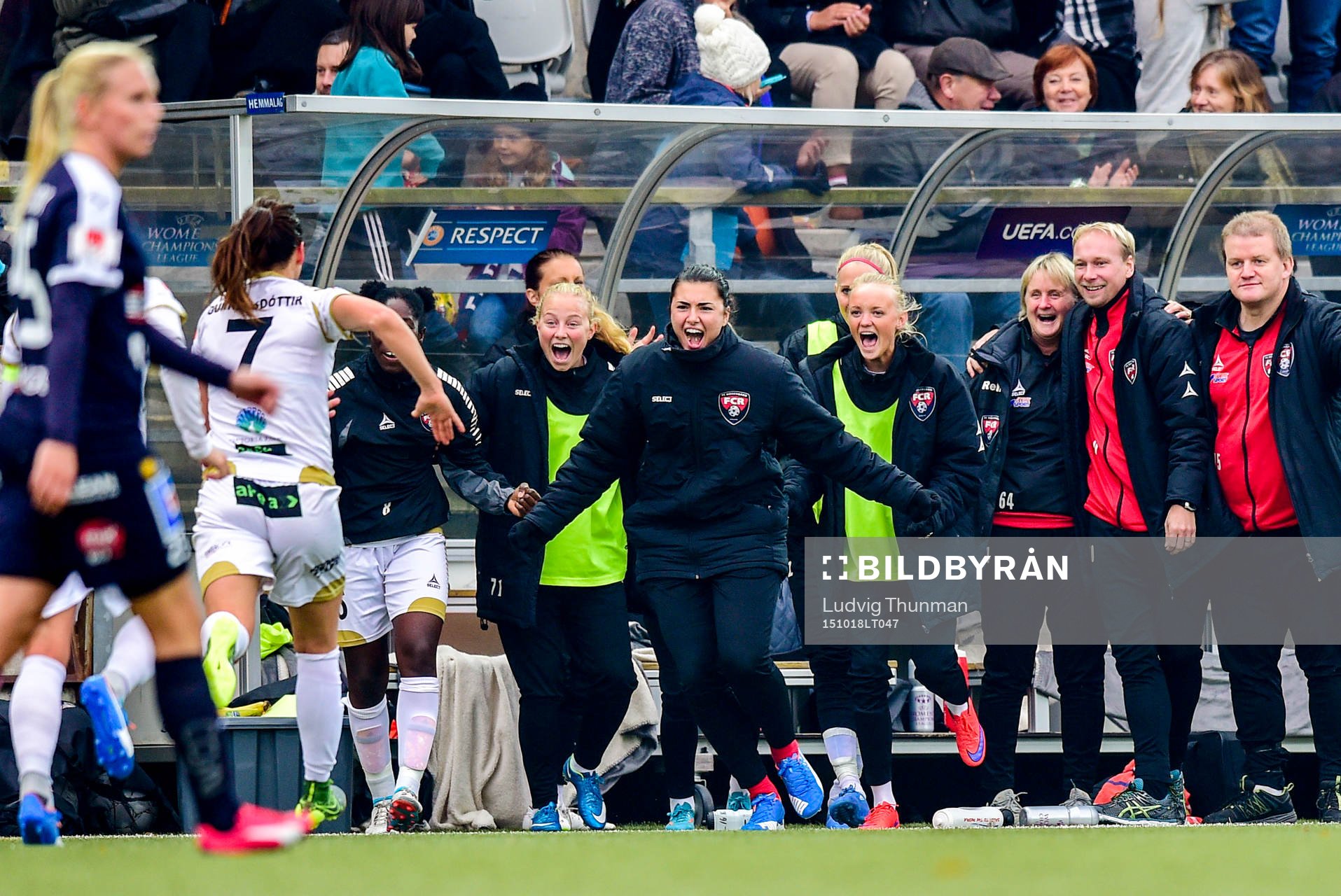 Rosengårds Sara Björk Gunnarsdottir jublar med spelarna