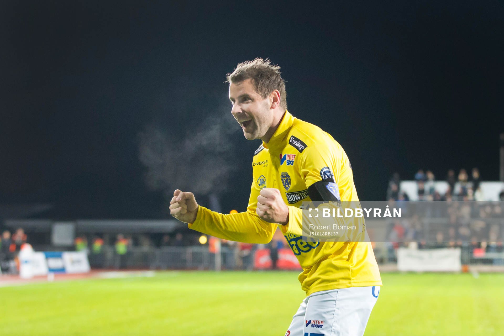Falkenbergs Stefan Rodevåg jublar