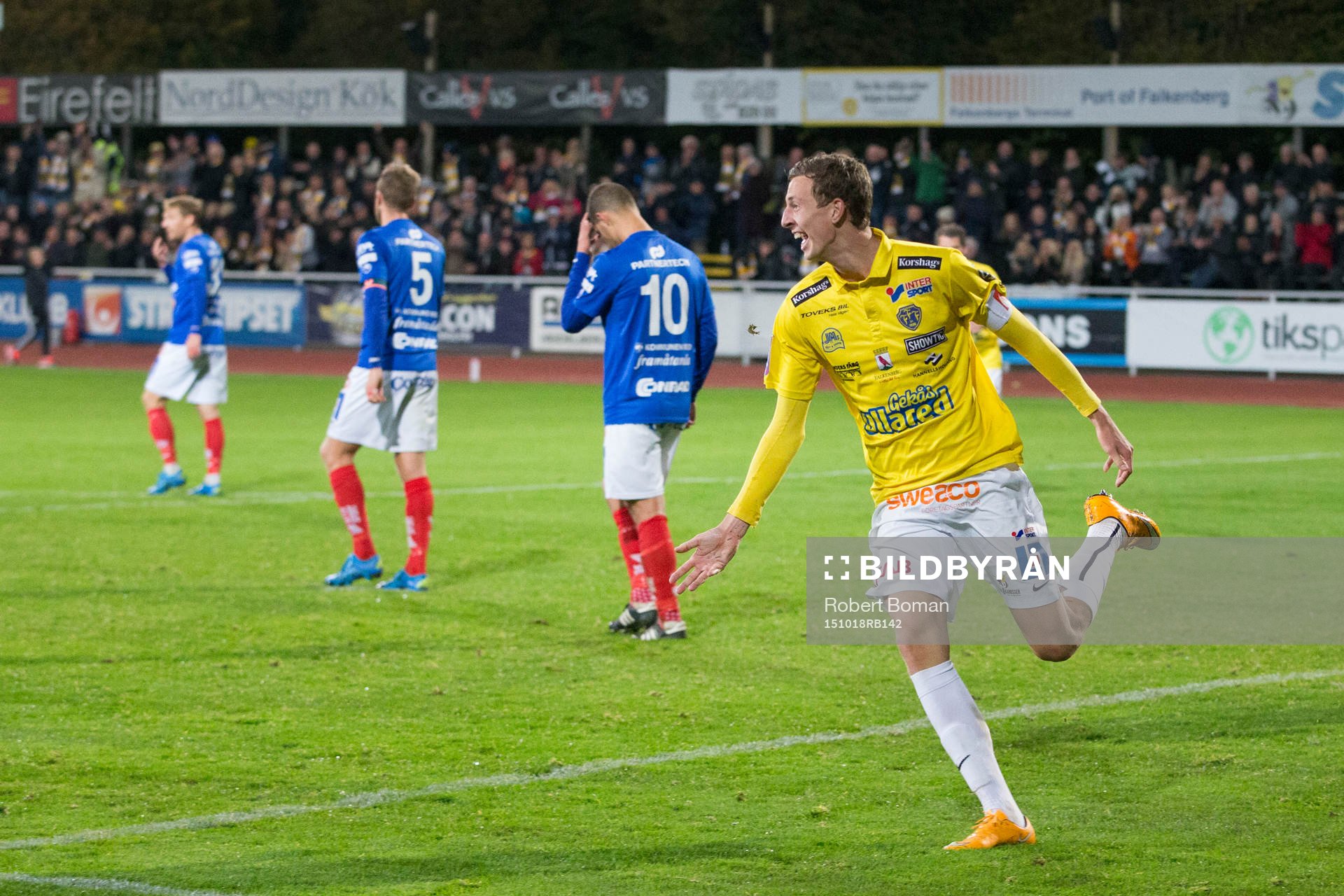Falkenbergs Gustaf Nilsson jublar och Åtvidabergs deppar
