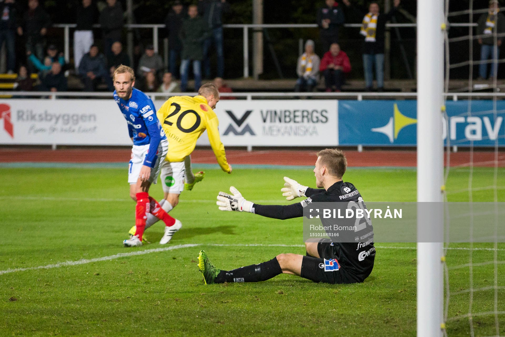 Åtvidabergs målvakt Gustav Jansson deppar