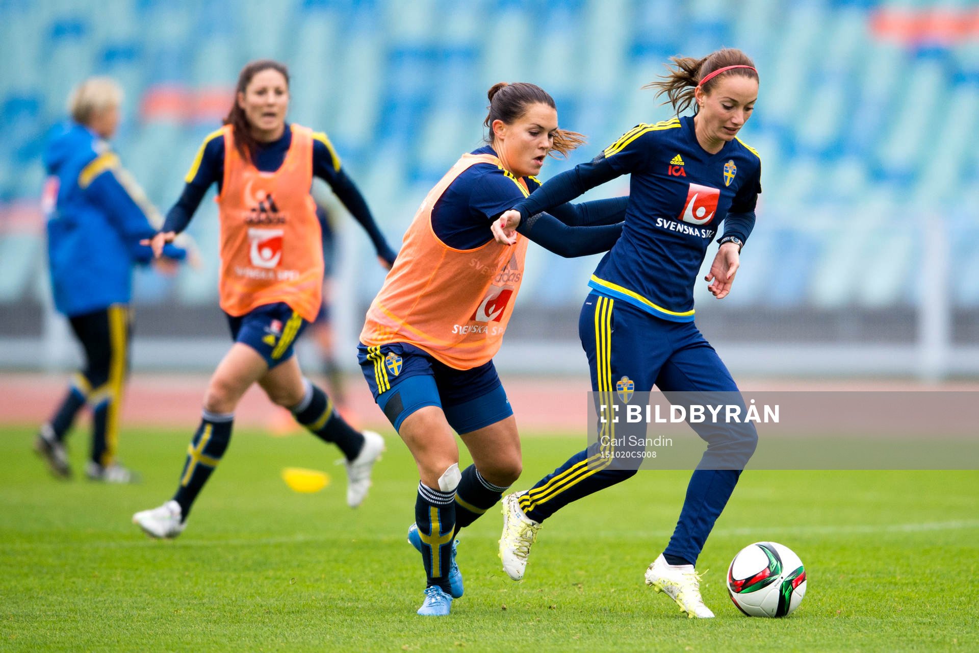 Sveriges Emilia Appelqvist och Kosovare Asllani