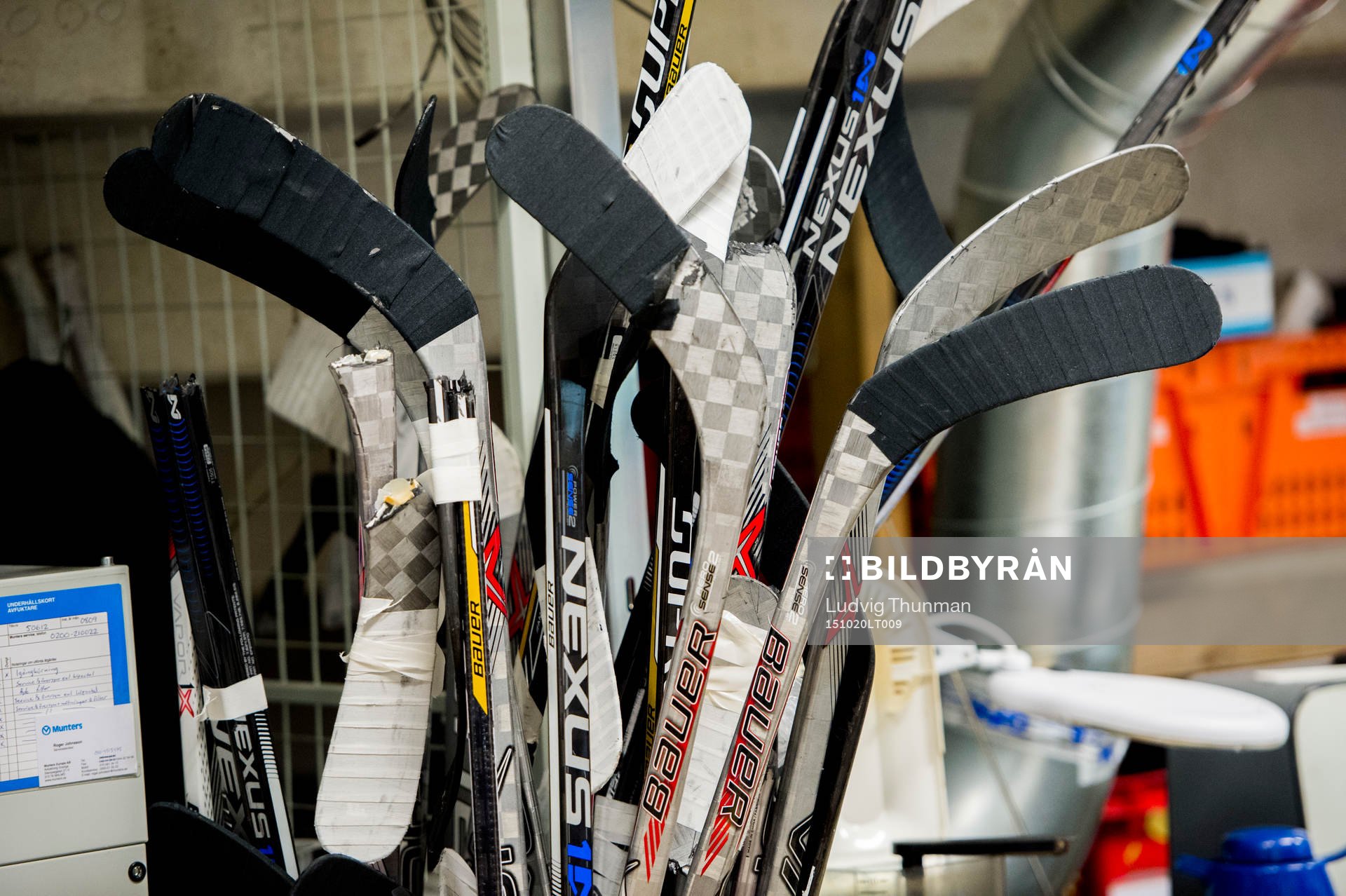 Ishockeyklubbor i materialförrådet