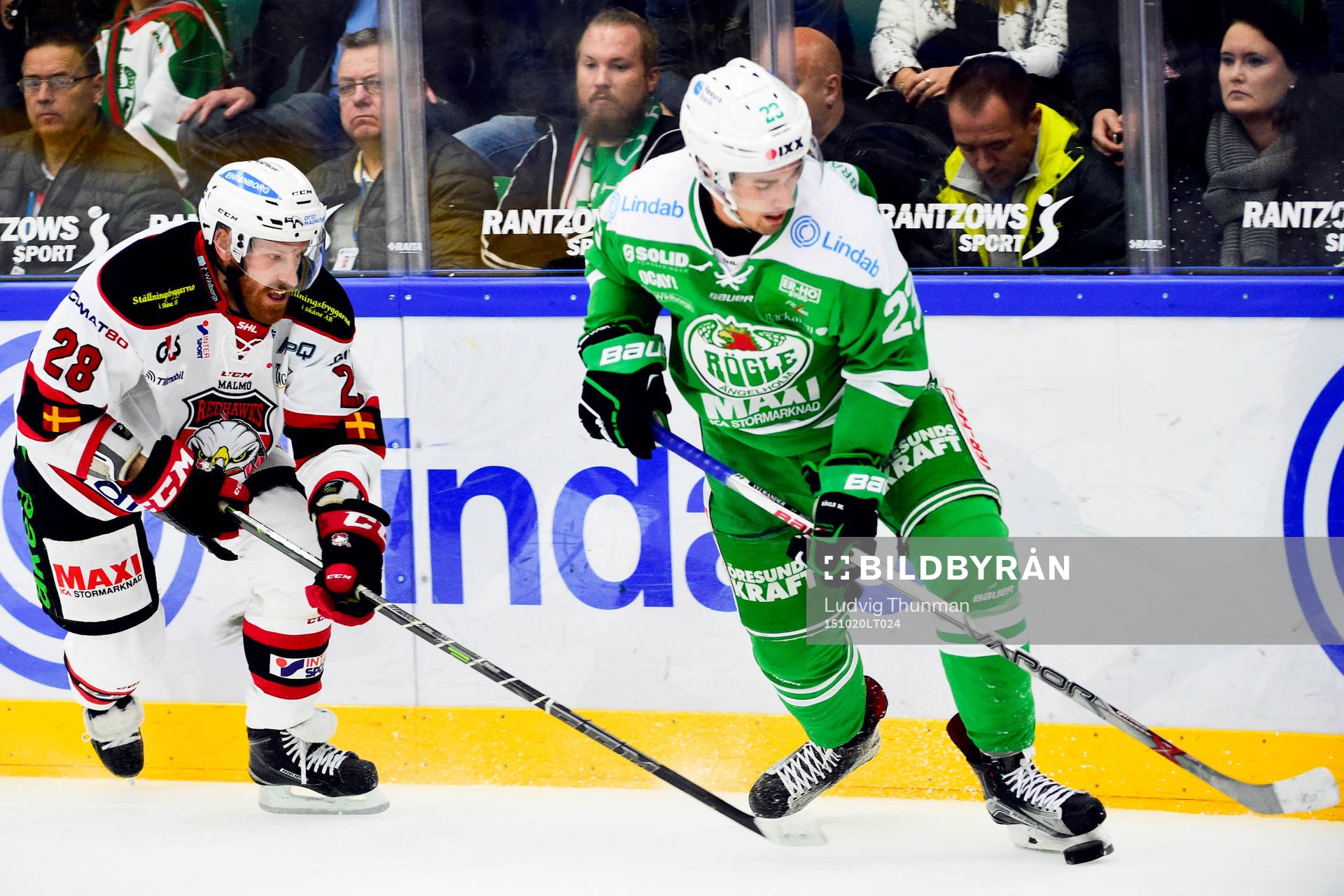 Malmö Redhawks Jens Olsson och Rögles Rasmus Bengtsson