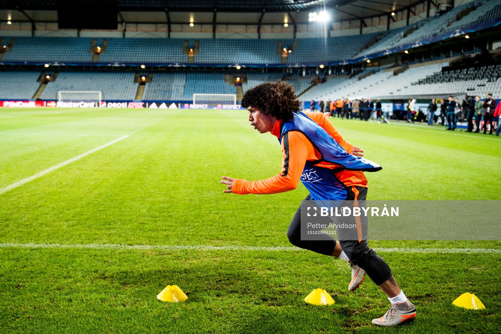 Shakhtar Donetsks Marcio Azevedo under en träning inför Champions League den 20 oktober 2015 i Malmö.