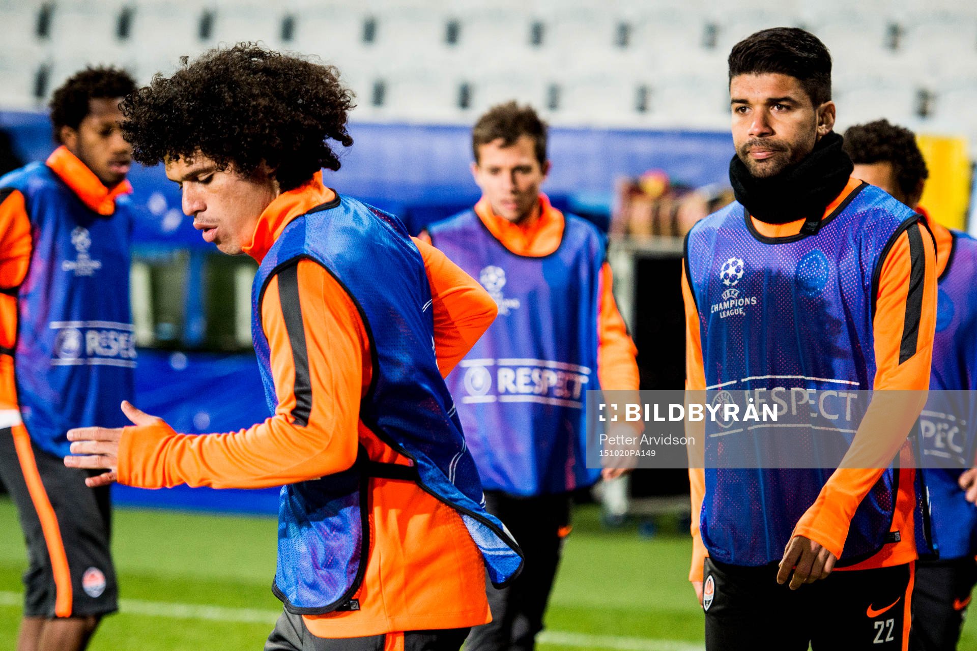 Shakhtar Donetsks Marcio Azevedo och Eduardo under en träning inför Champions League den 20 oktober 2015 i Malmö.