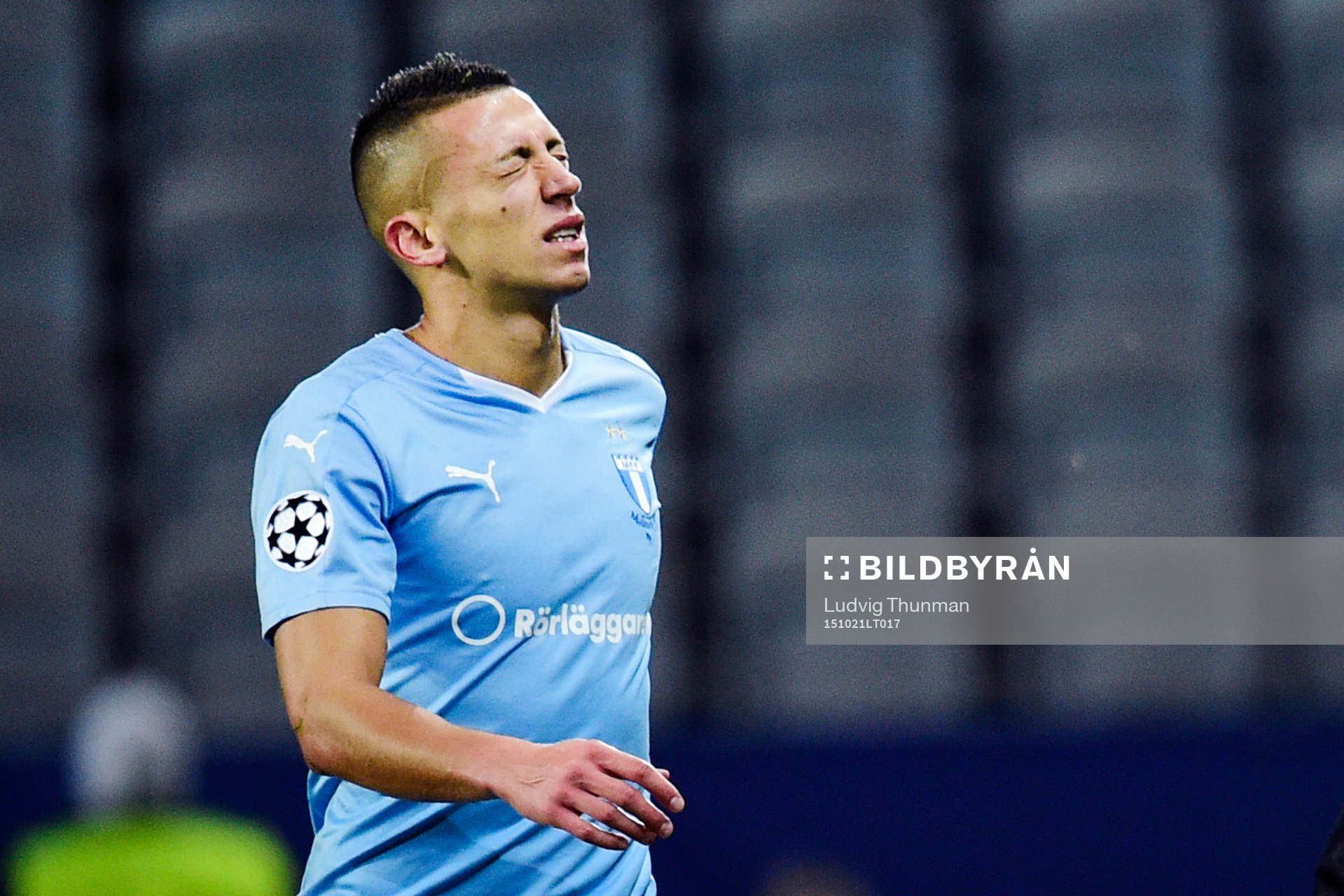 Malmö FFs  Nikola Djurdjic deppar