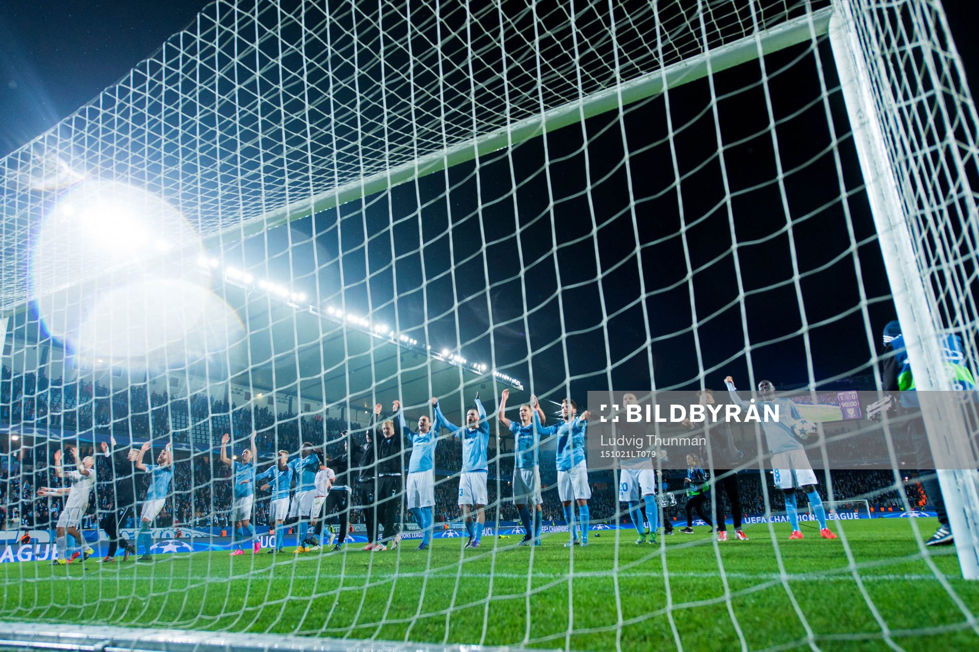 Malmö FFs spelare tackar publiken