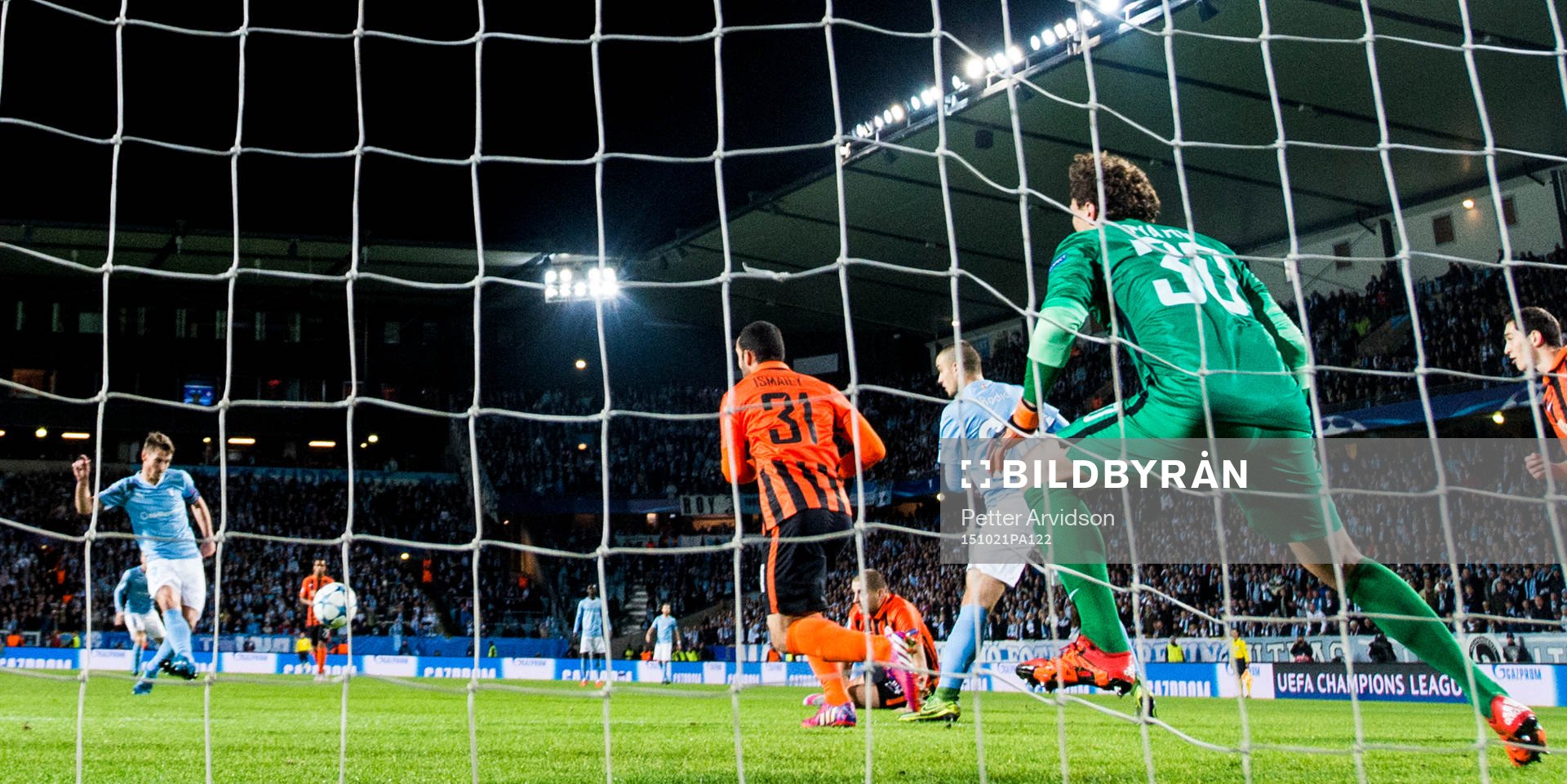 Malmö FFs  Markus Rosenberg gör 1-0 bakom Shakhtar