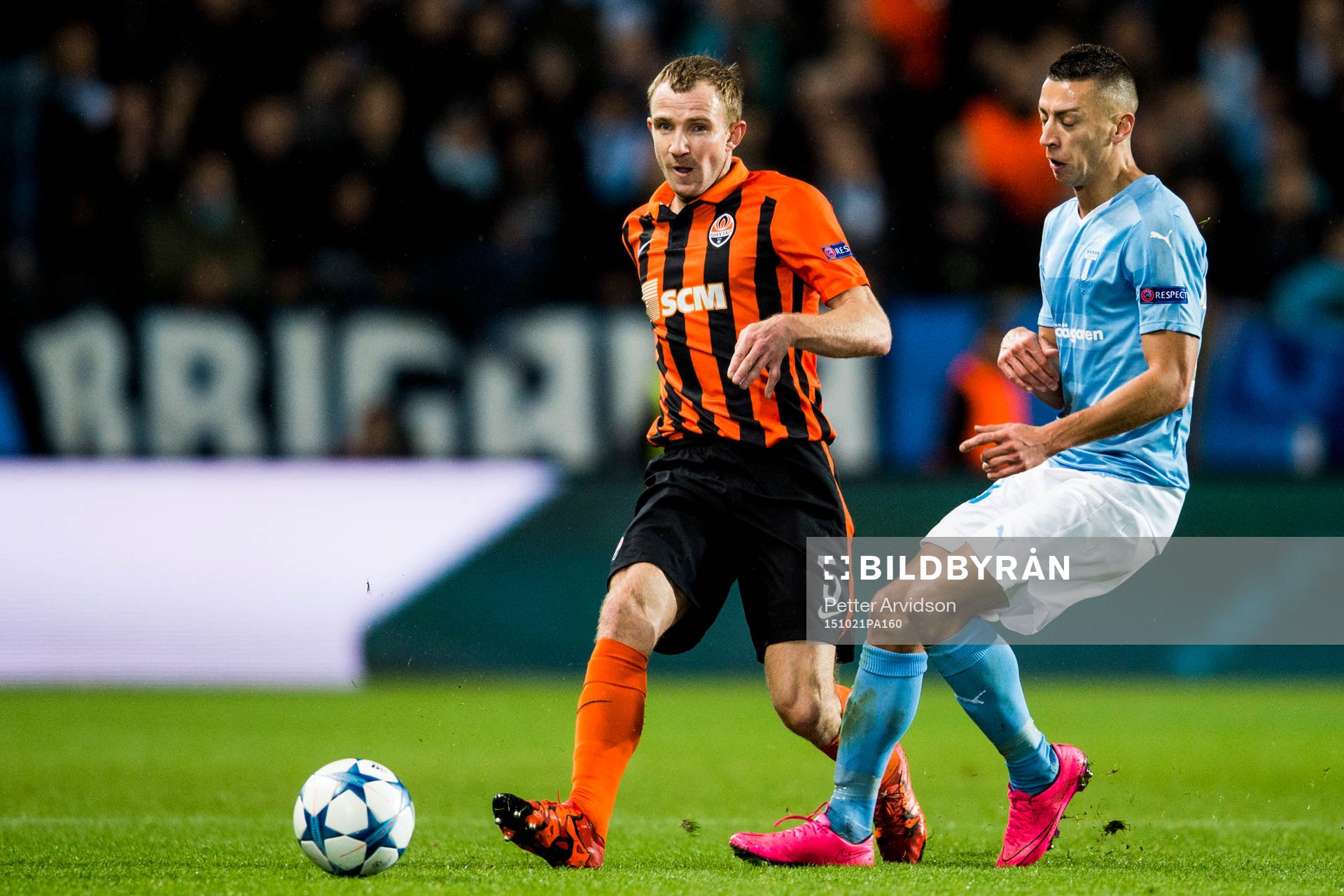 Shakhtar Donetsks Olexandr Kucher och Malmö FFs Nikola