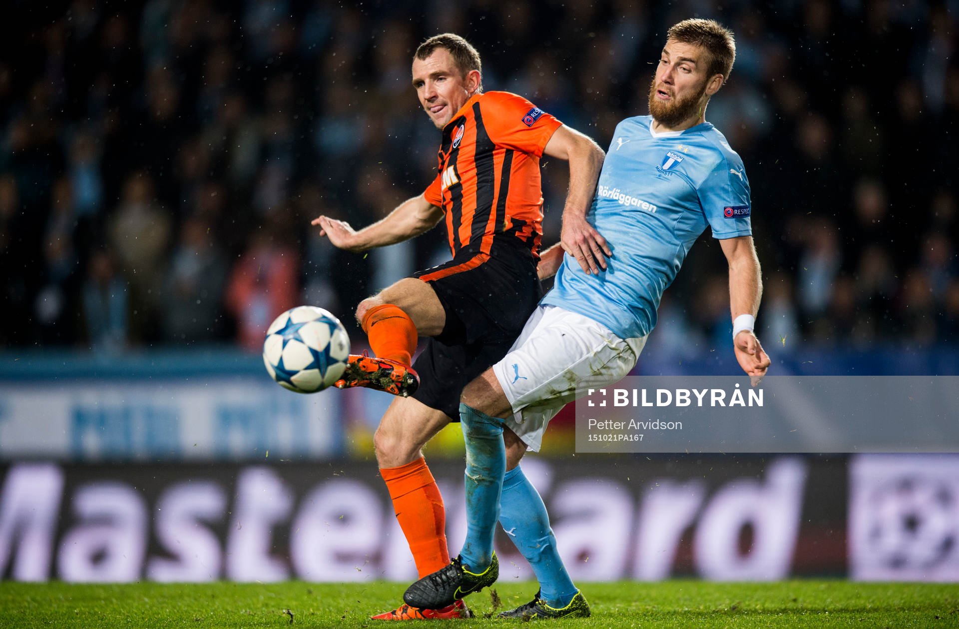 Shakhtar Donetsks Olexandr Kucher och Malmö FFs Rasmus