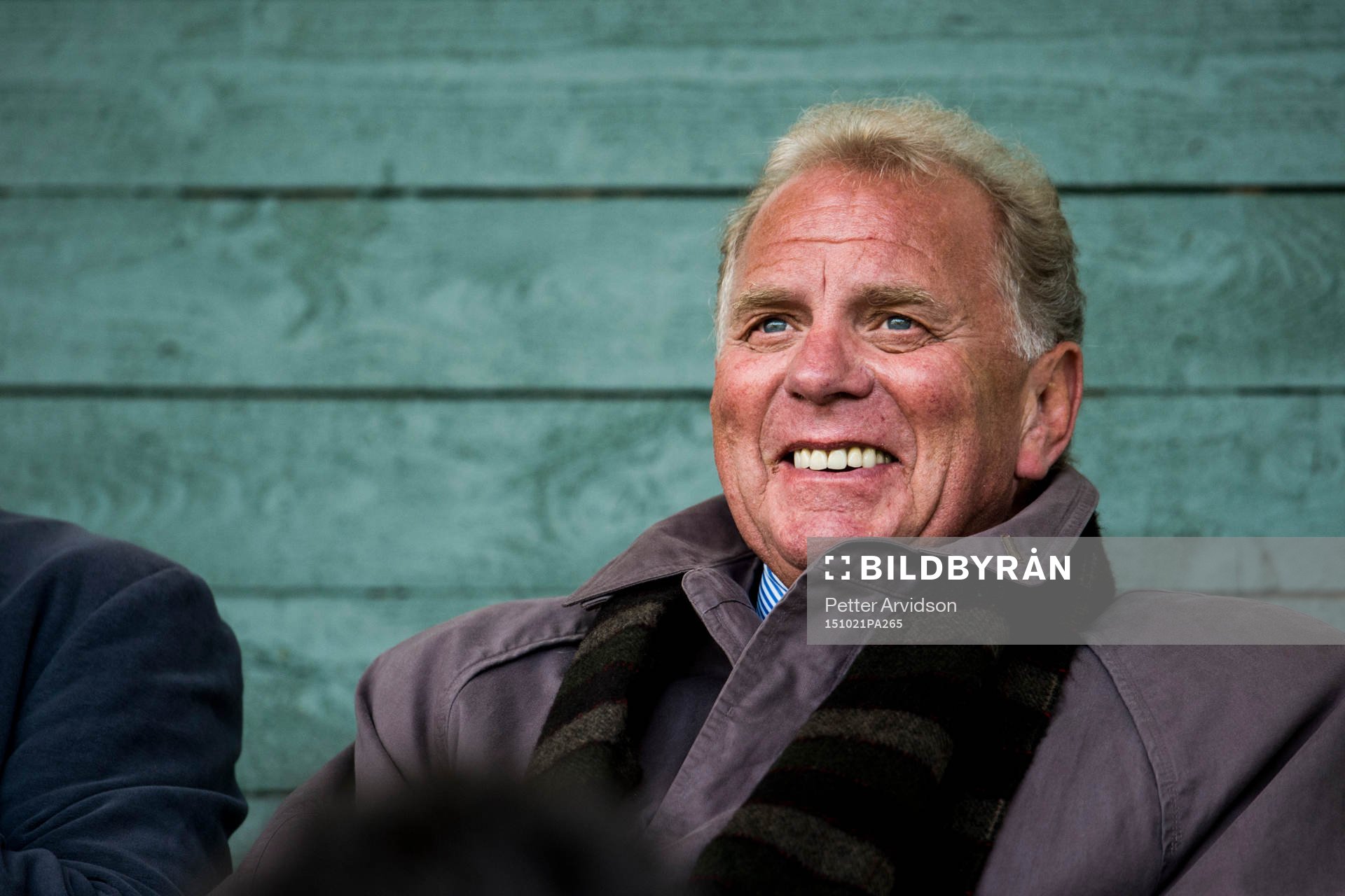 Bob Houghton på läktaren under fotbollsmatchen i UEFA Youth League mellan Malmö FF och Shakhtar Donetsk den 21 oktober 2015 i Malmö.