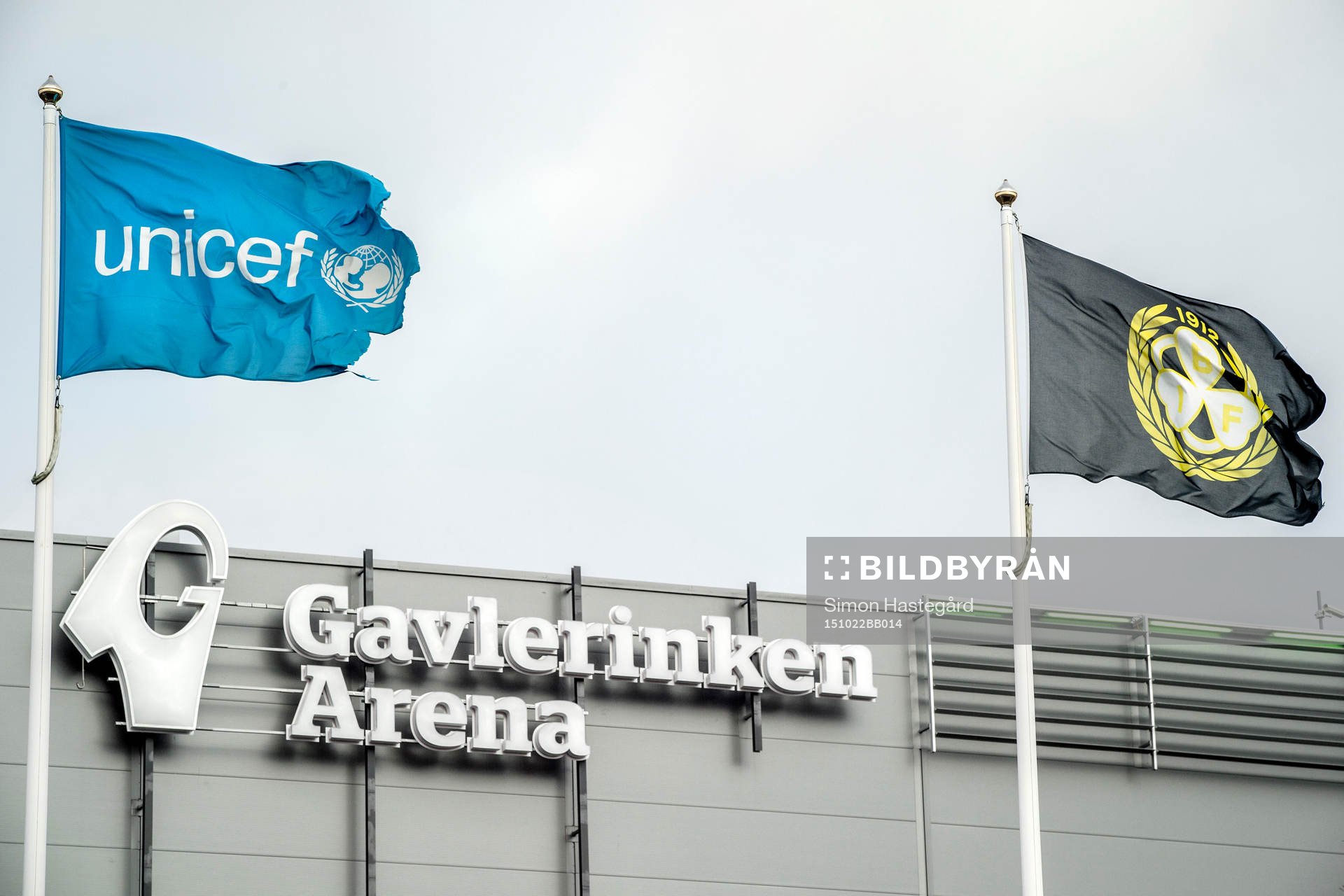 Exteriörbild på Gavlerinken Arena före ishockeymatchen i