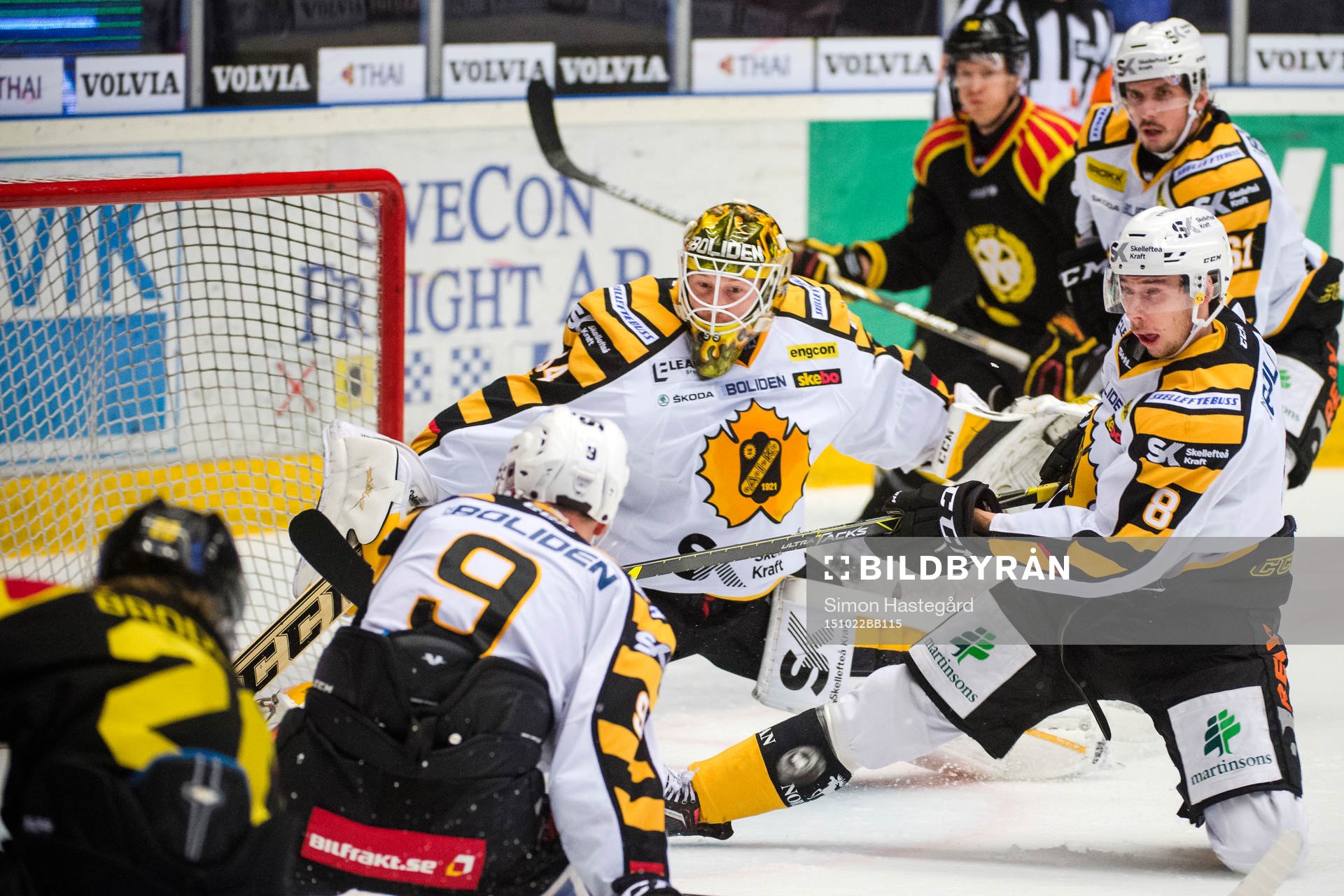 Skellefteås målvakt Erik Hanses och Marcus Pettersson