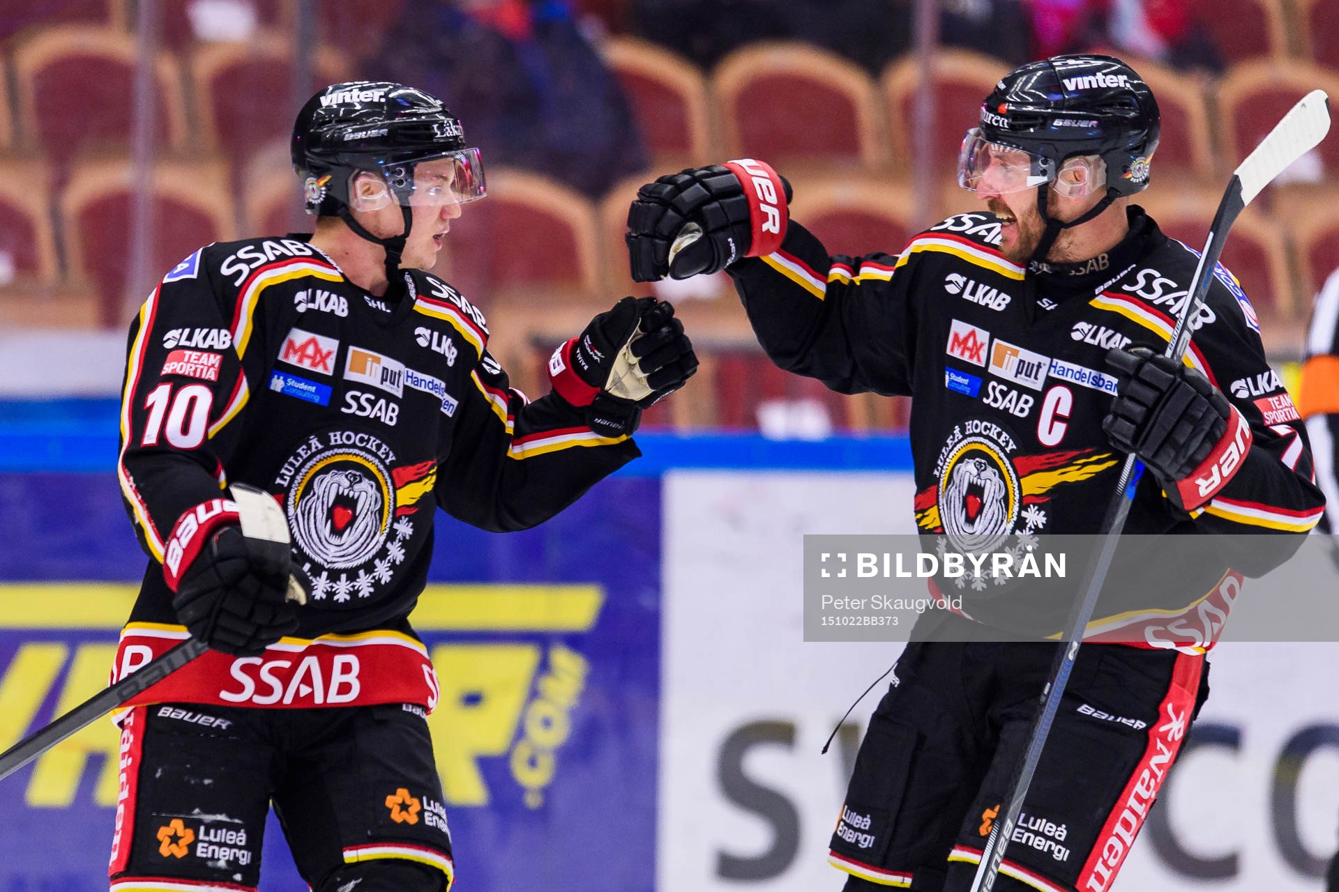 Luleås Toni Rajala och Jan Sandström jublar