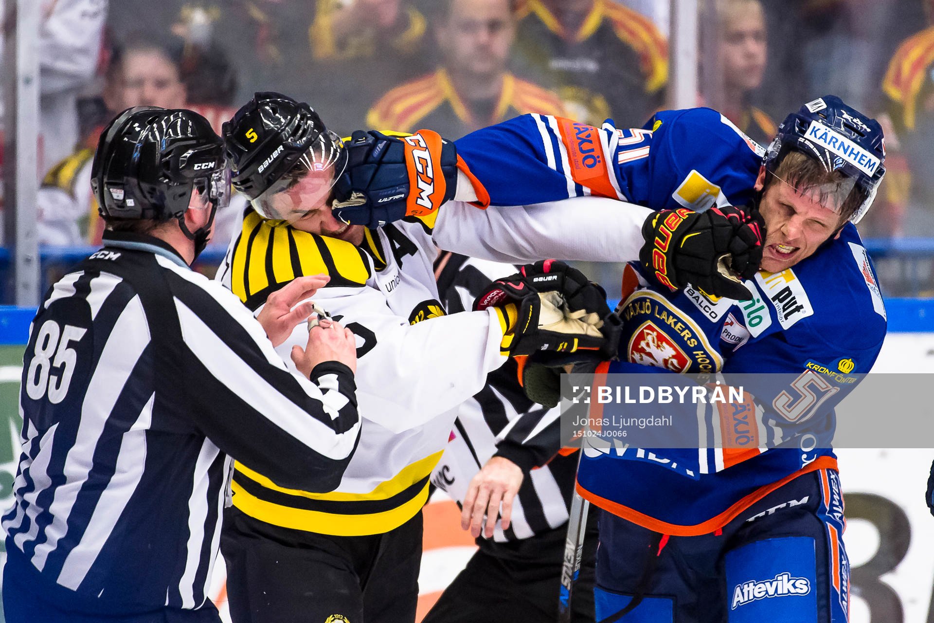 Gruff mellan Brynäs Lukas Kilström och Joey Crabb