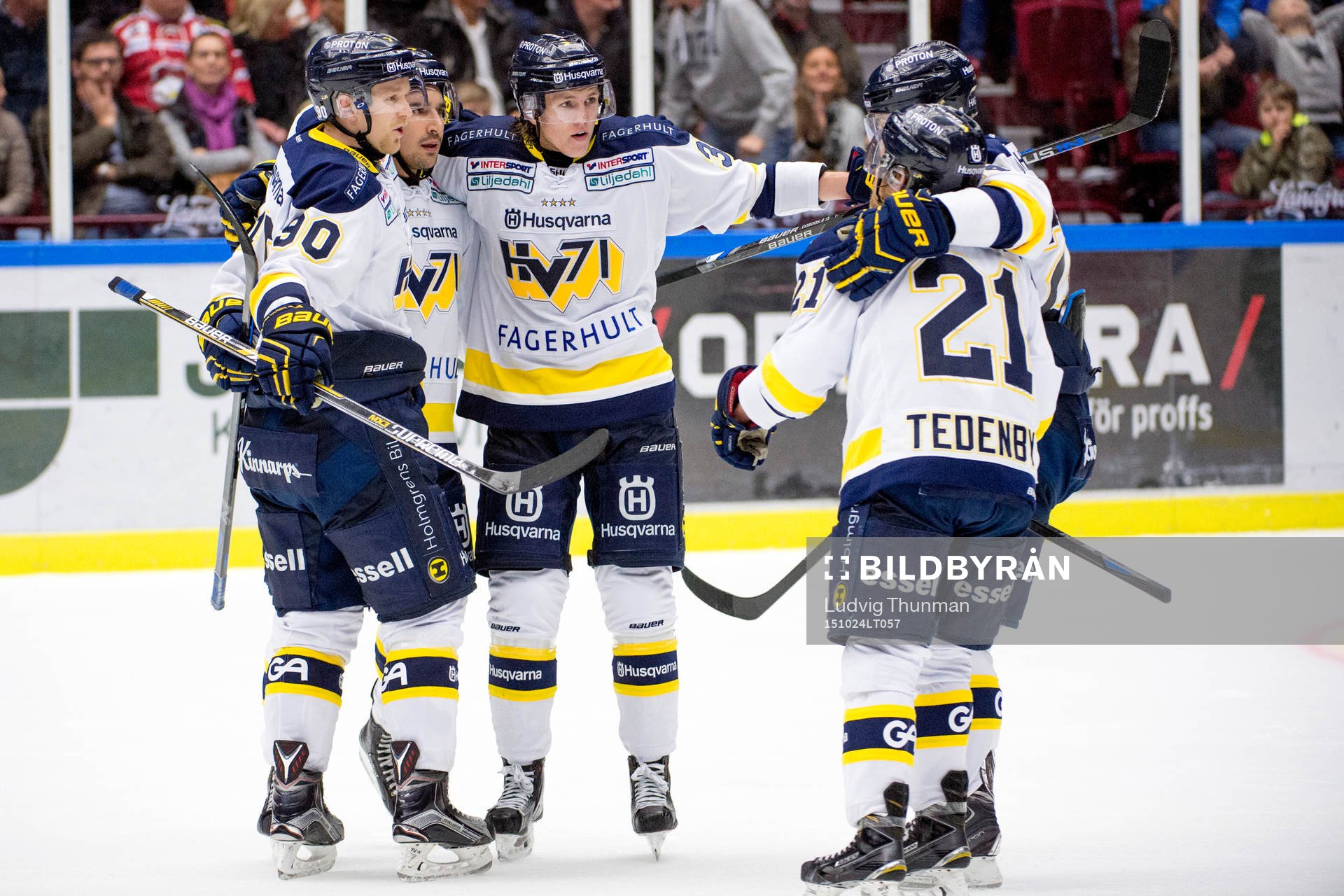 s Chris Campoli jublar med Niklas Hansson, Ted Brithén,