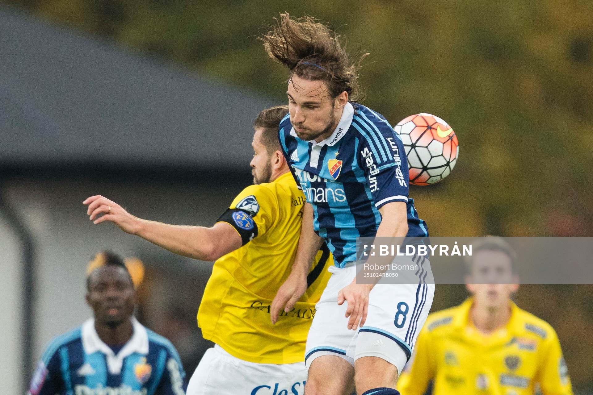Falkenbergs David Svensson och Djurgårdens Kevin Walker