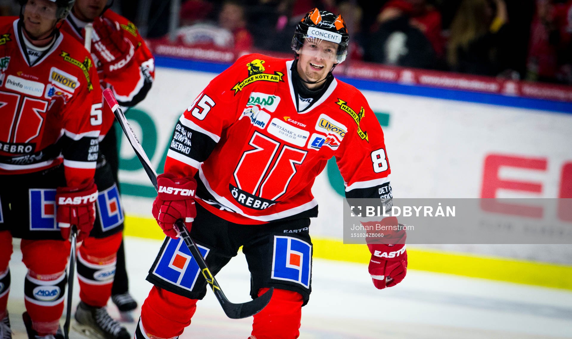 Örebros Kalle Olsson gör 5-2 och jublar