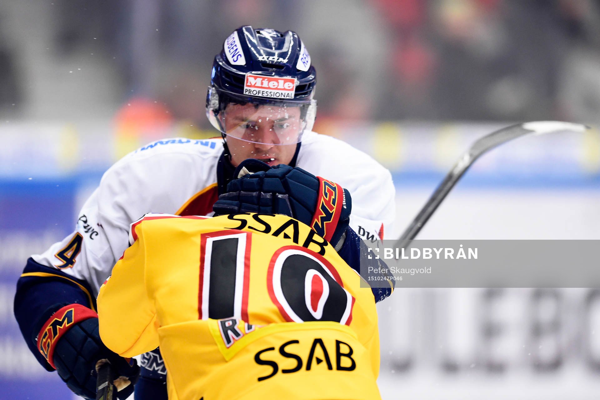 Djurgårdens Marcus Högström och Luleås Toni Rajala