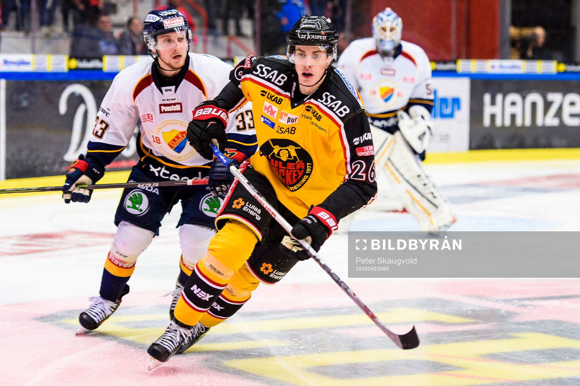 Djurgårdens Linus Hultström och Luleås Peter Cehlarik