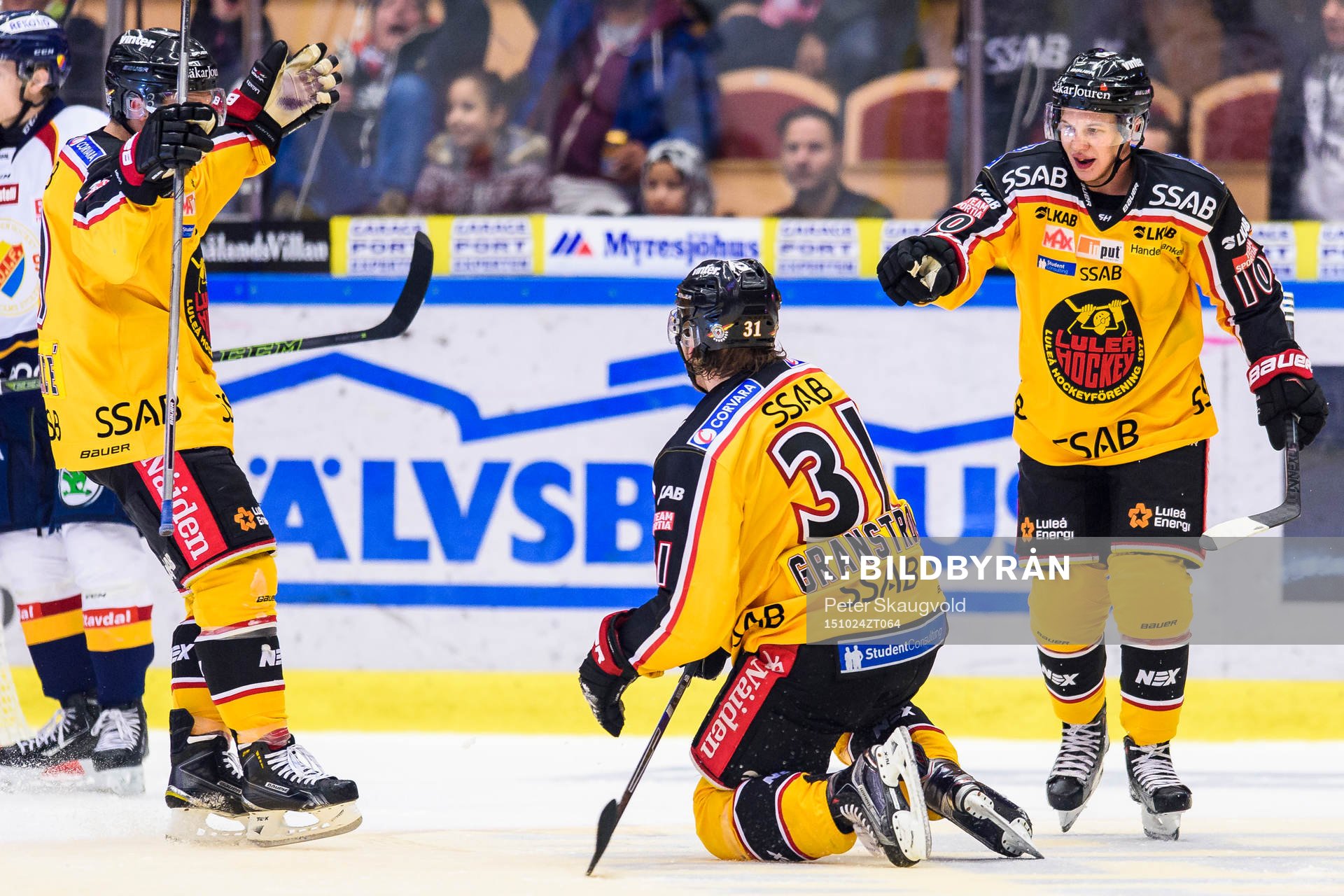 Luleås Jonathan Granström och Toni Rajala jublar