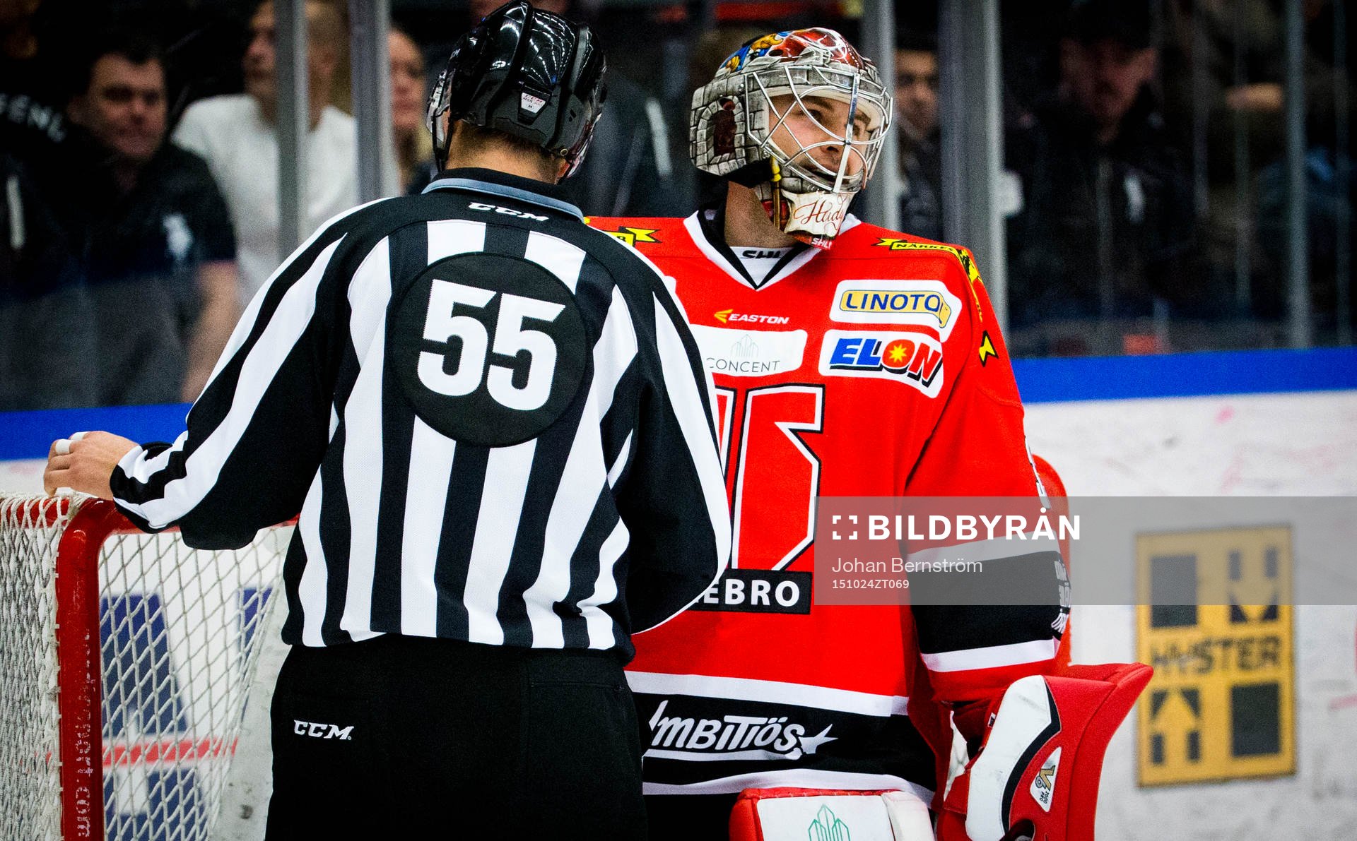 Örebros målvakt Julius Hudacek fick två utvisningar mot