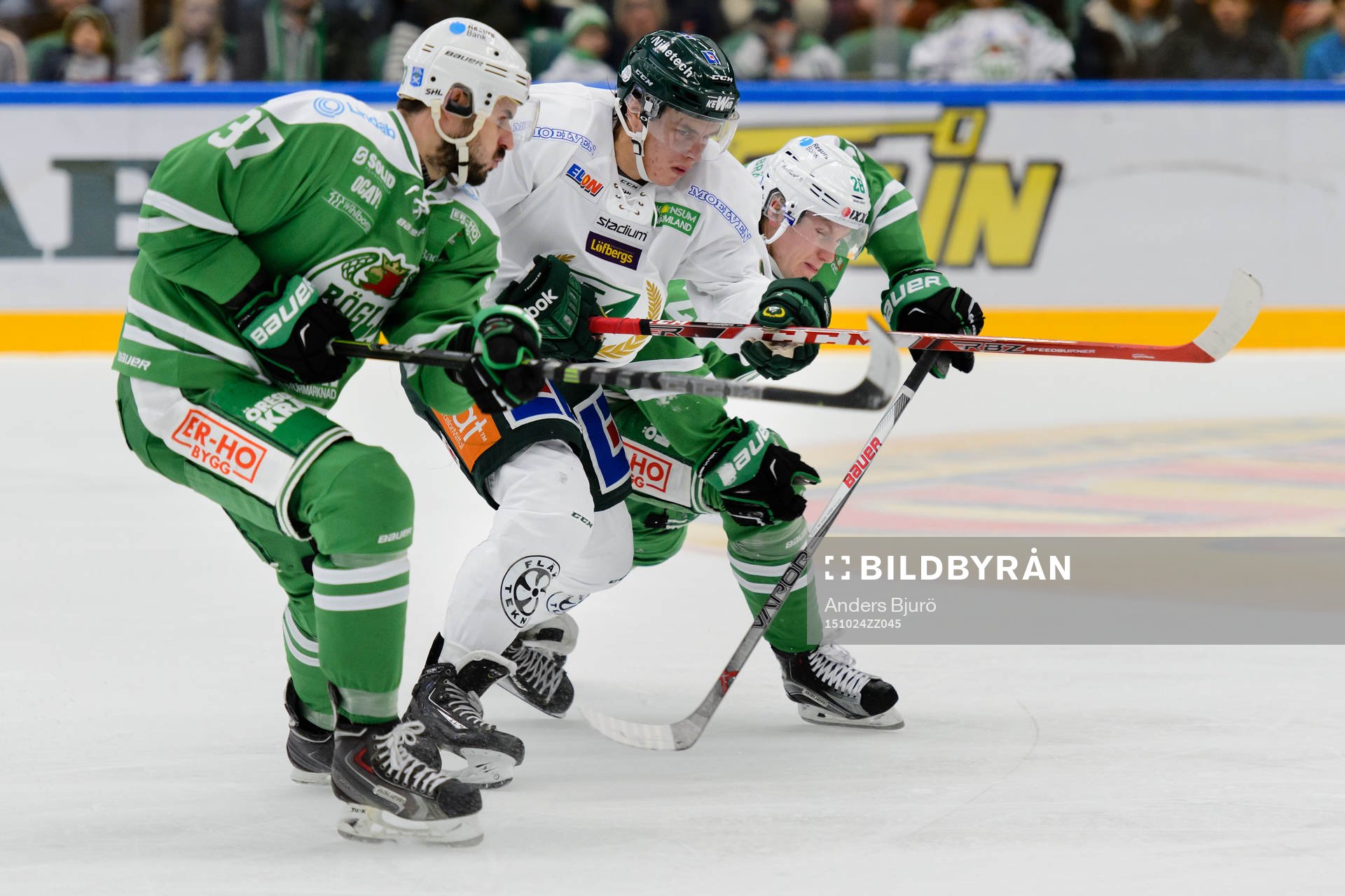 Rögles Ivan Baranka mot Färjestads Joakim Nygård