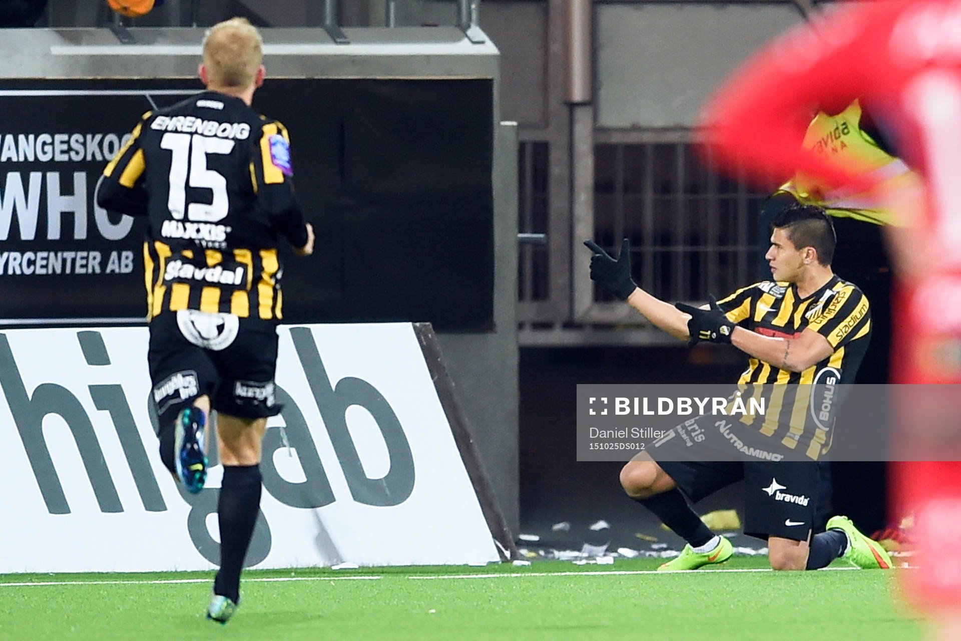 Häckens Paulo de Oliveira firar efter 2-1 under fotbollsmatchen i Allsvenskan mellan Häcken och Elfsborg den 25 oktober 2015 i Göteborg.