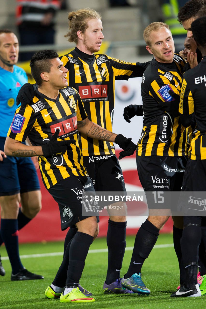 Häckens Paulo de Oliveira jublar