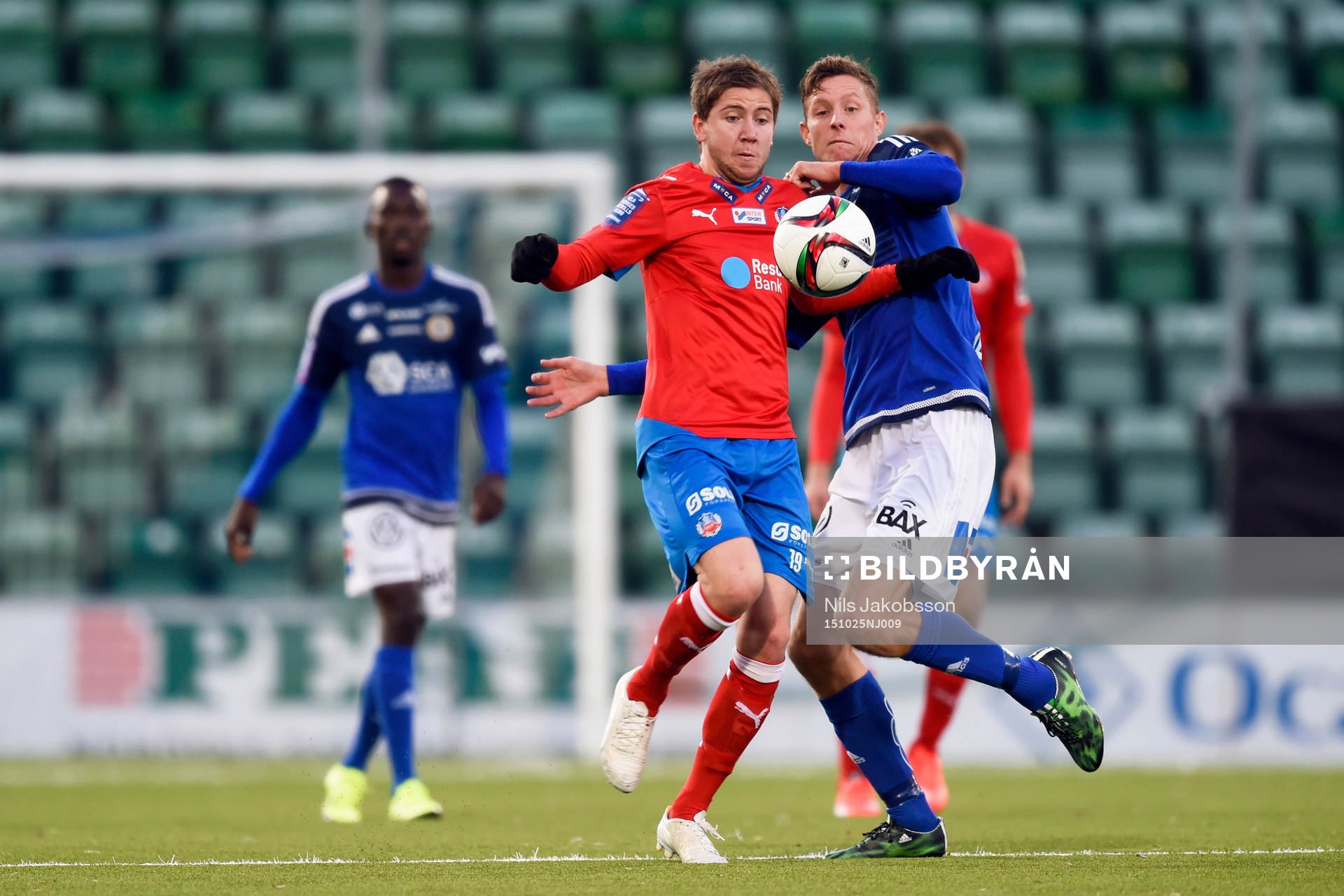 Helsingborgs Darijan Bojanic och Sundsvalls Johan Eklund